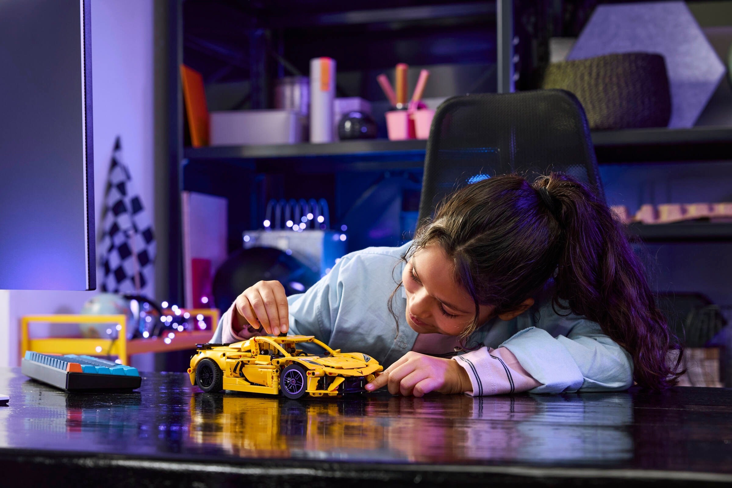 Конструктор LEGO Technic 42205 732 дет. - фото 5