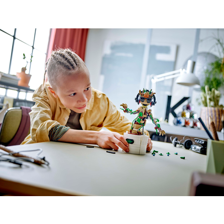 Конструктор LEGO Marvel Super Heroes Танцующий Грут блочный
