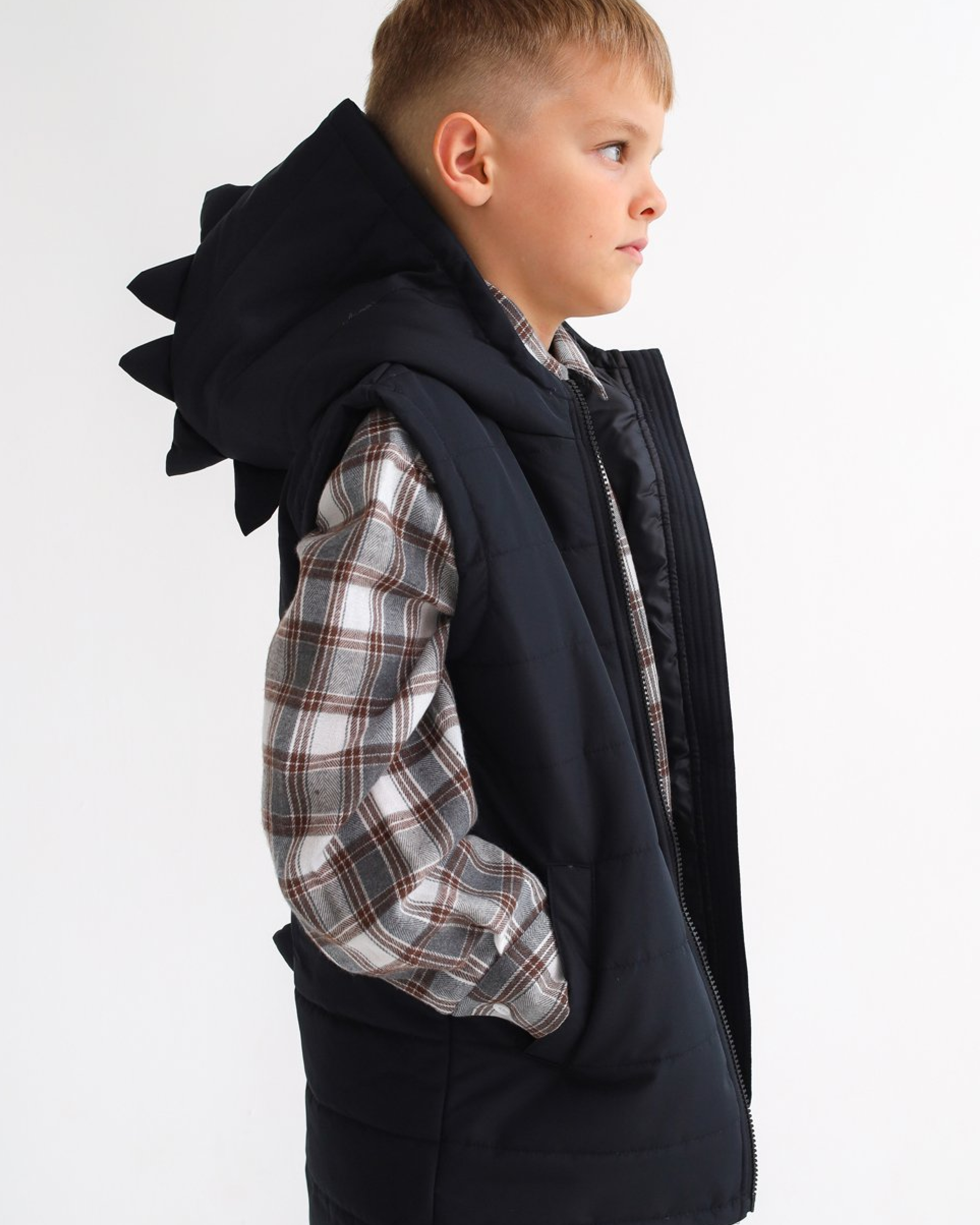 Жилет MINIDINO V-G-005Жилет детский демисезонный Дино черный - фото 1