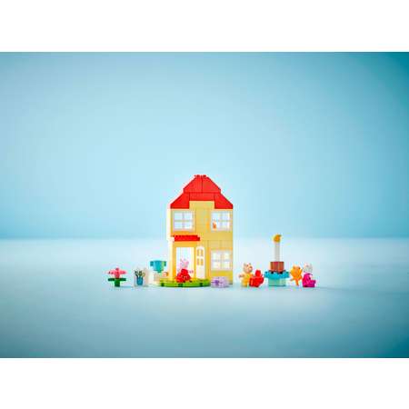 Конструктор LEGO DUPLO Свинка Пеппа: день рождения блочный