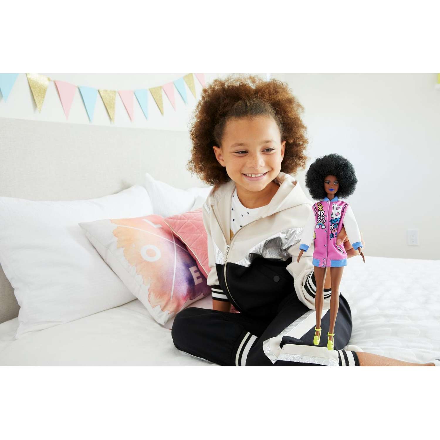 Кукла модельная Barbie FBR37 - фото 10