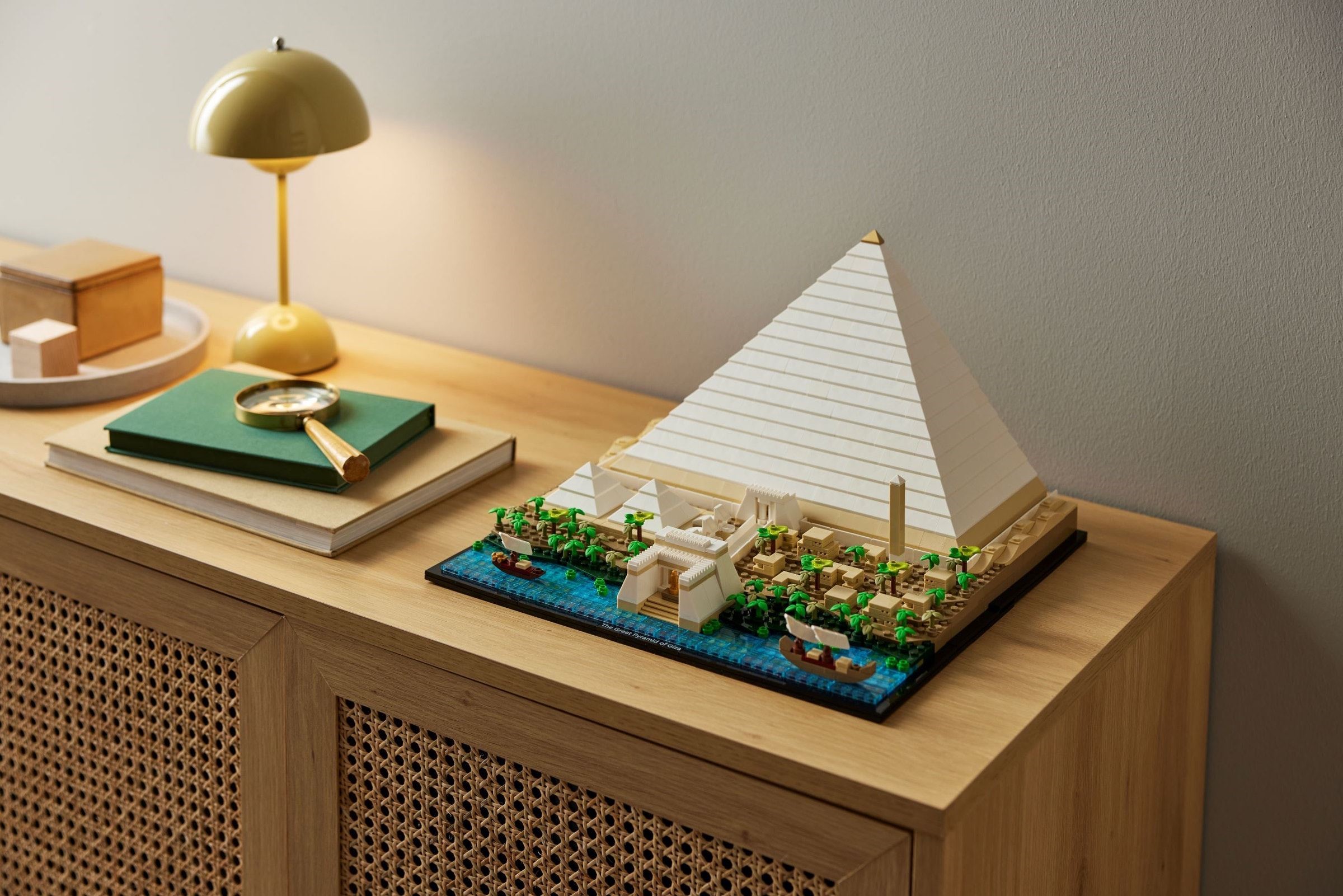 Конструктор LEGO Architecture 21058 1476 дет. - фото 4