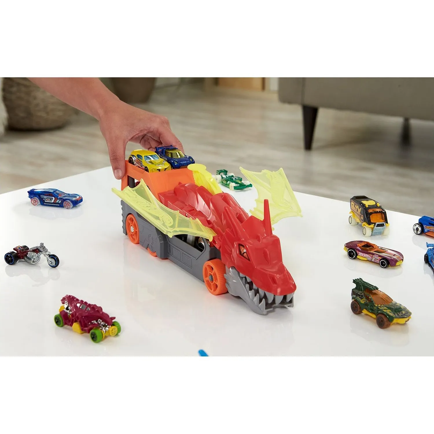 Грузовик Hot Wheels Разъяренный Дракон GTK42 - фото 10