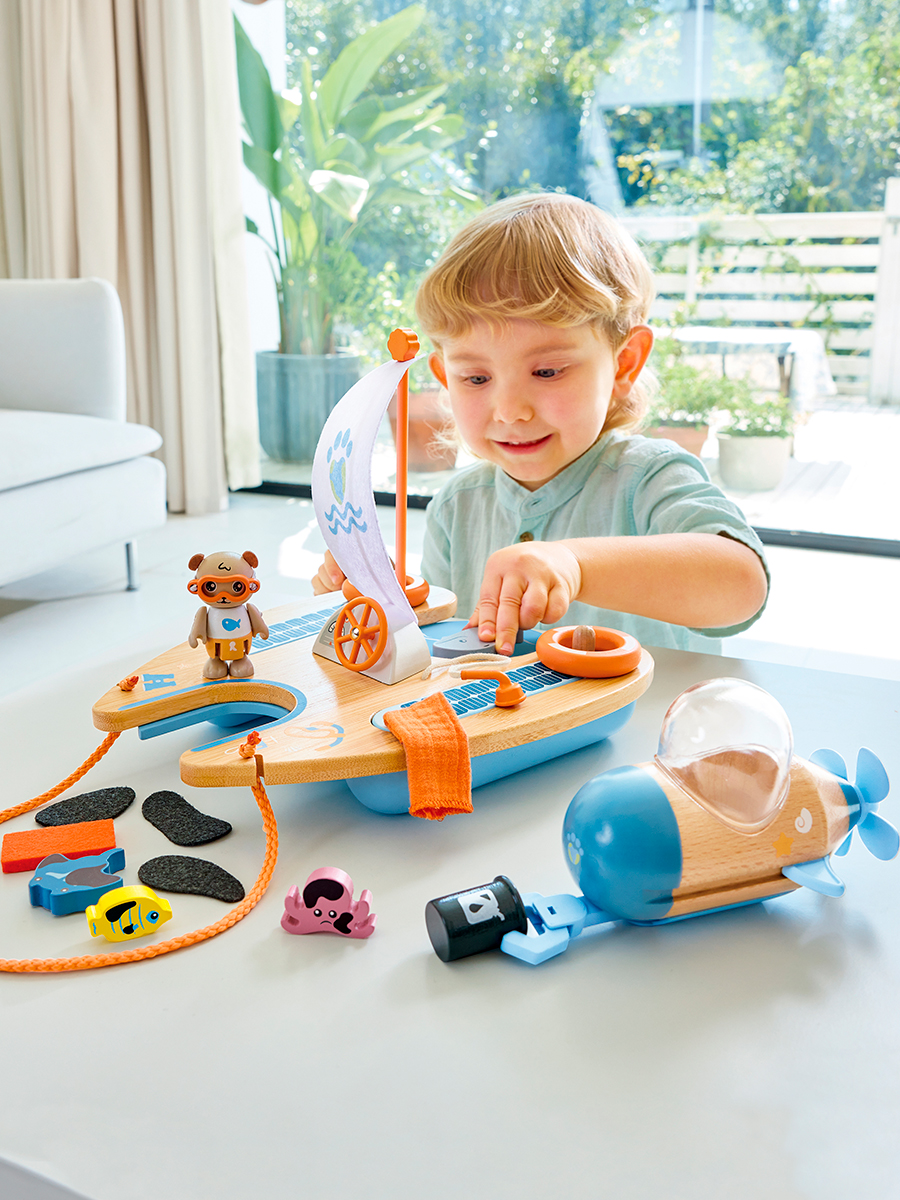 Игровой набор Hape Эко-катамаран - фото 1