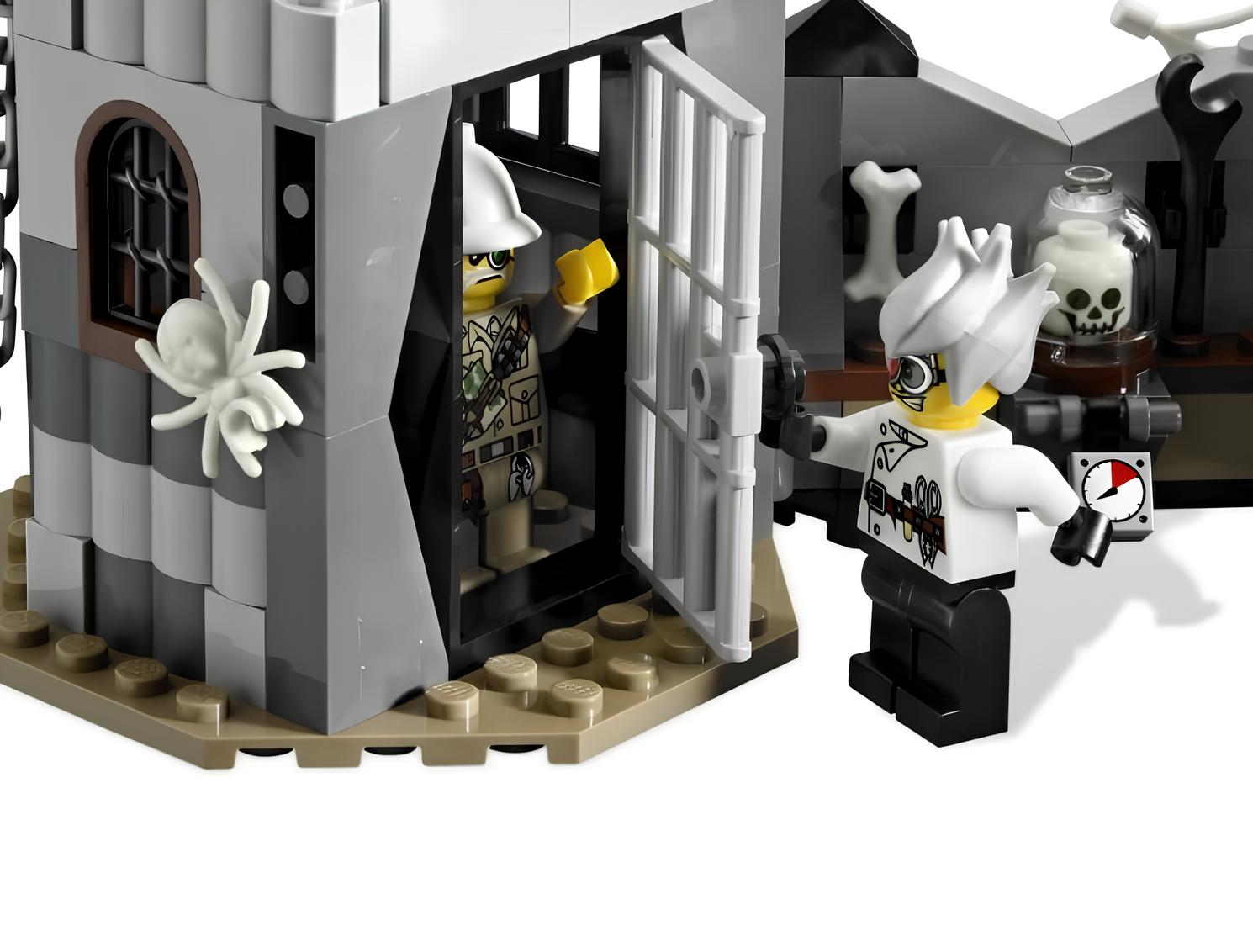 Конструктор LEGO Monster Fighters 414 дет. - фото 4