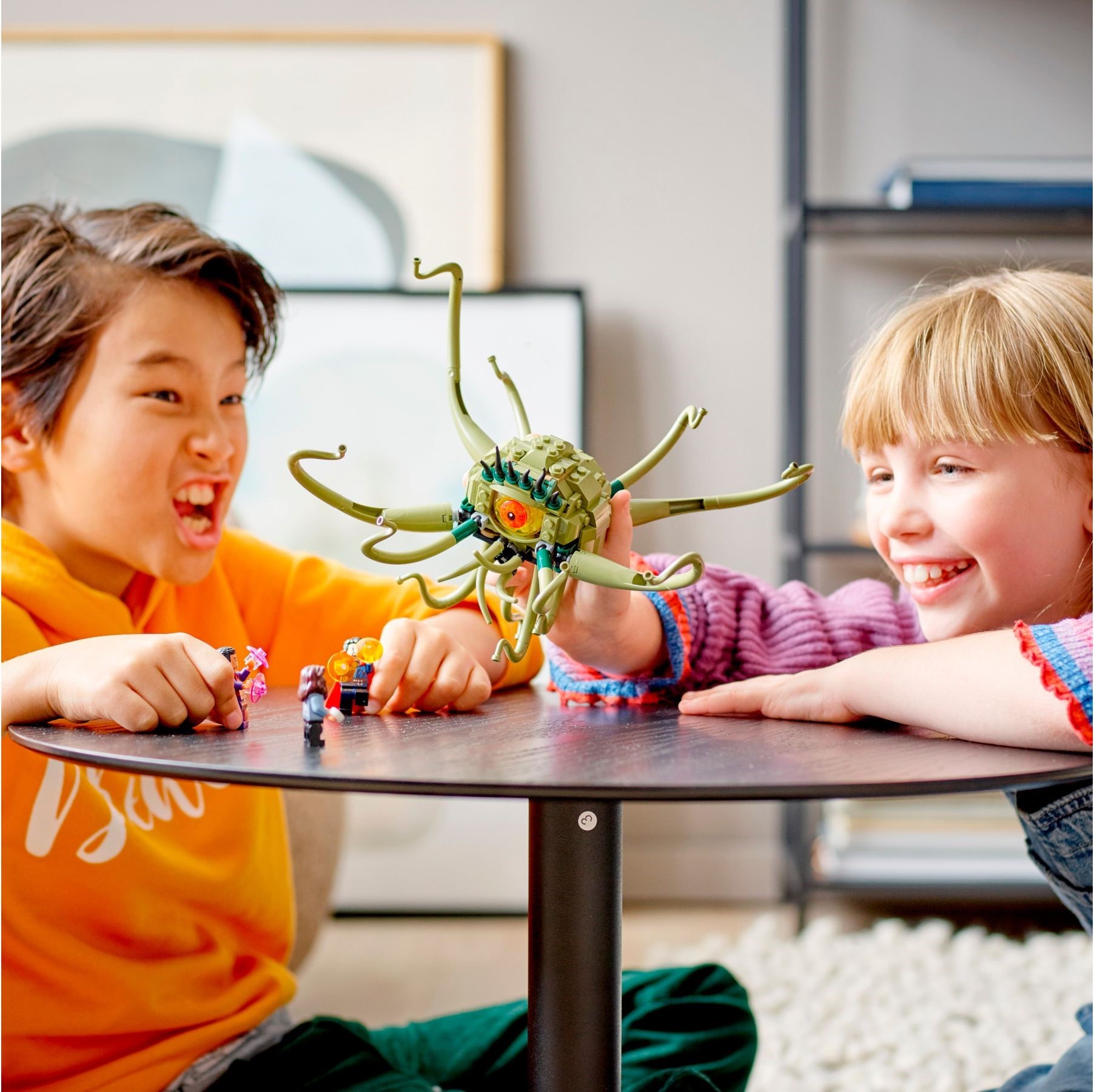 Конструктор LEGO Marvel Super Heroes 76205 264 дет. - фото 4