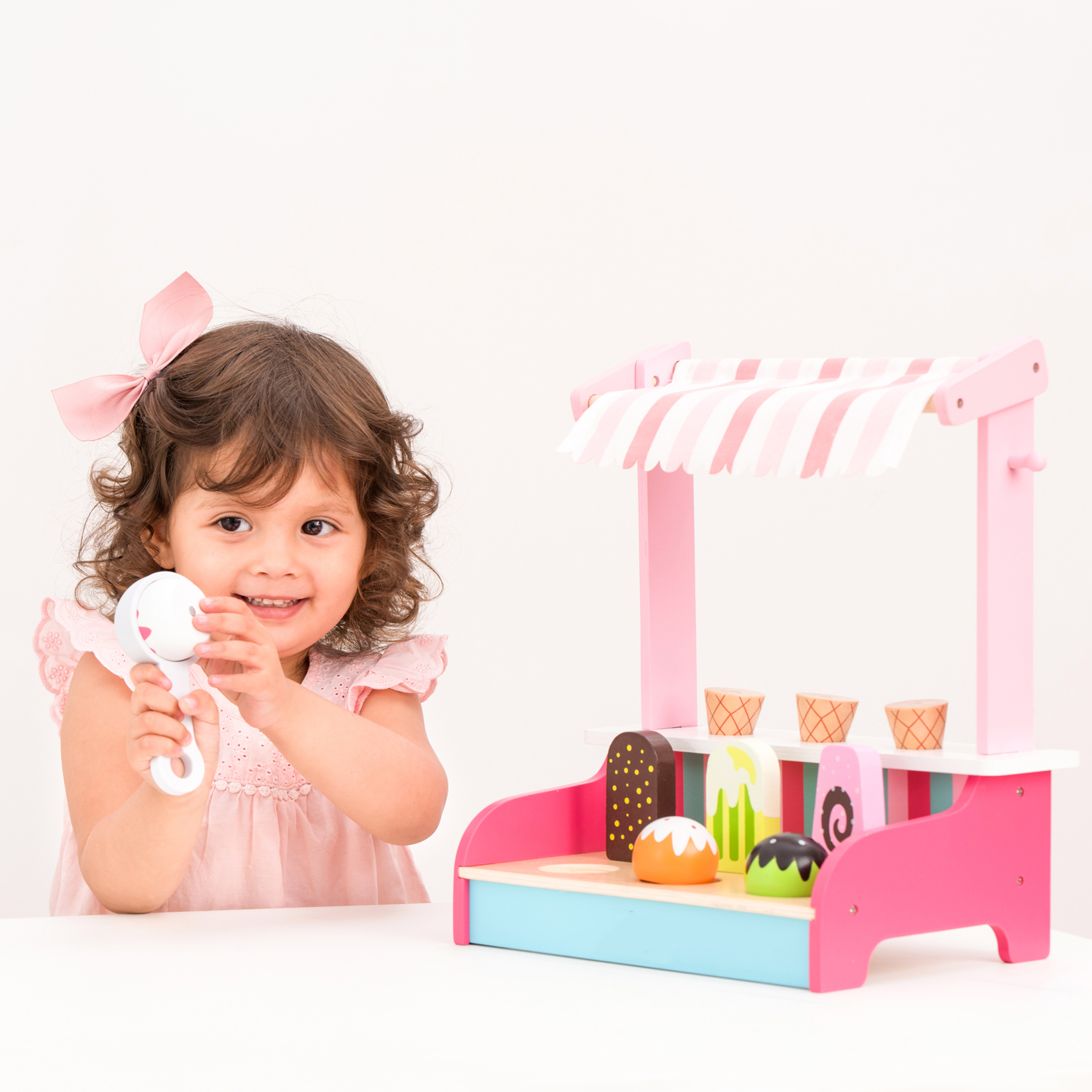 Игровой набор New Classic Toys продукты, прилавок - фото 10