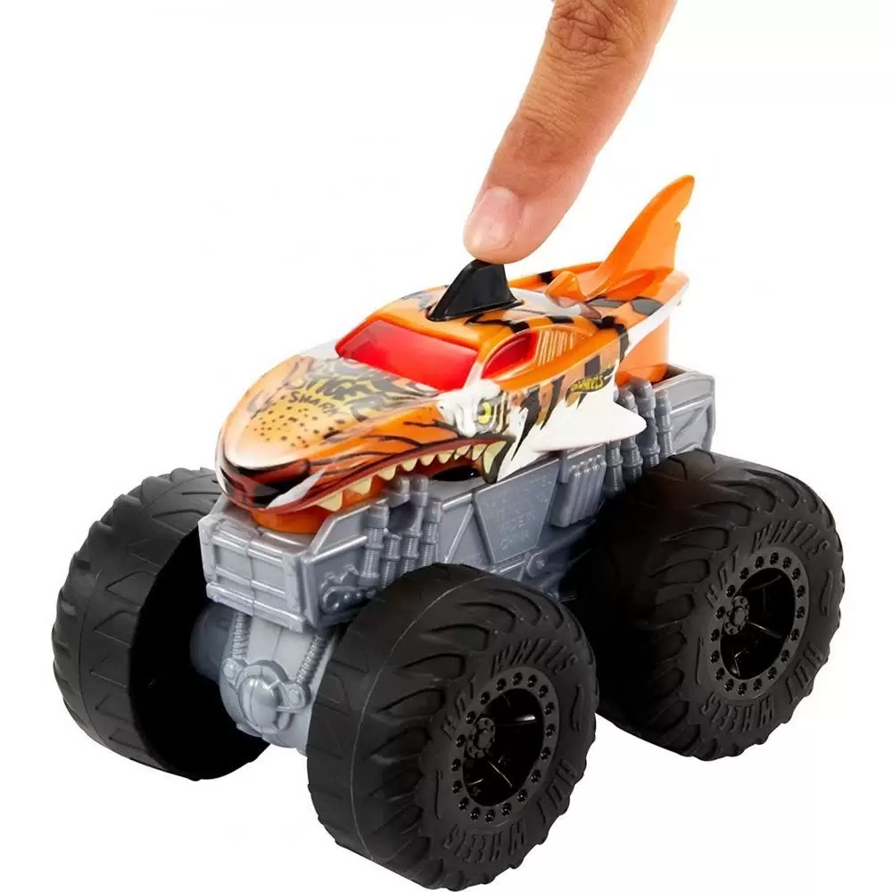 Внедорожник Hot Wheels Monster Trucks 1:43 HDX62 - фото 2