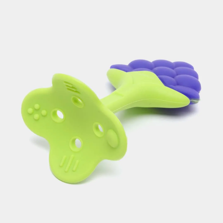 Прорезыватель Baby and nature Виноградик