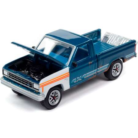 Автомобиль Johnny Lightning 1:64