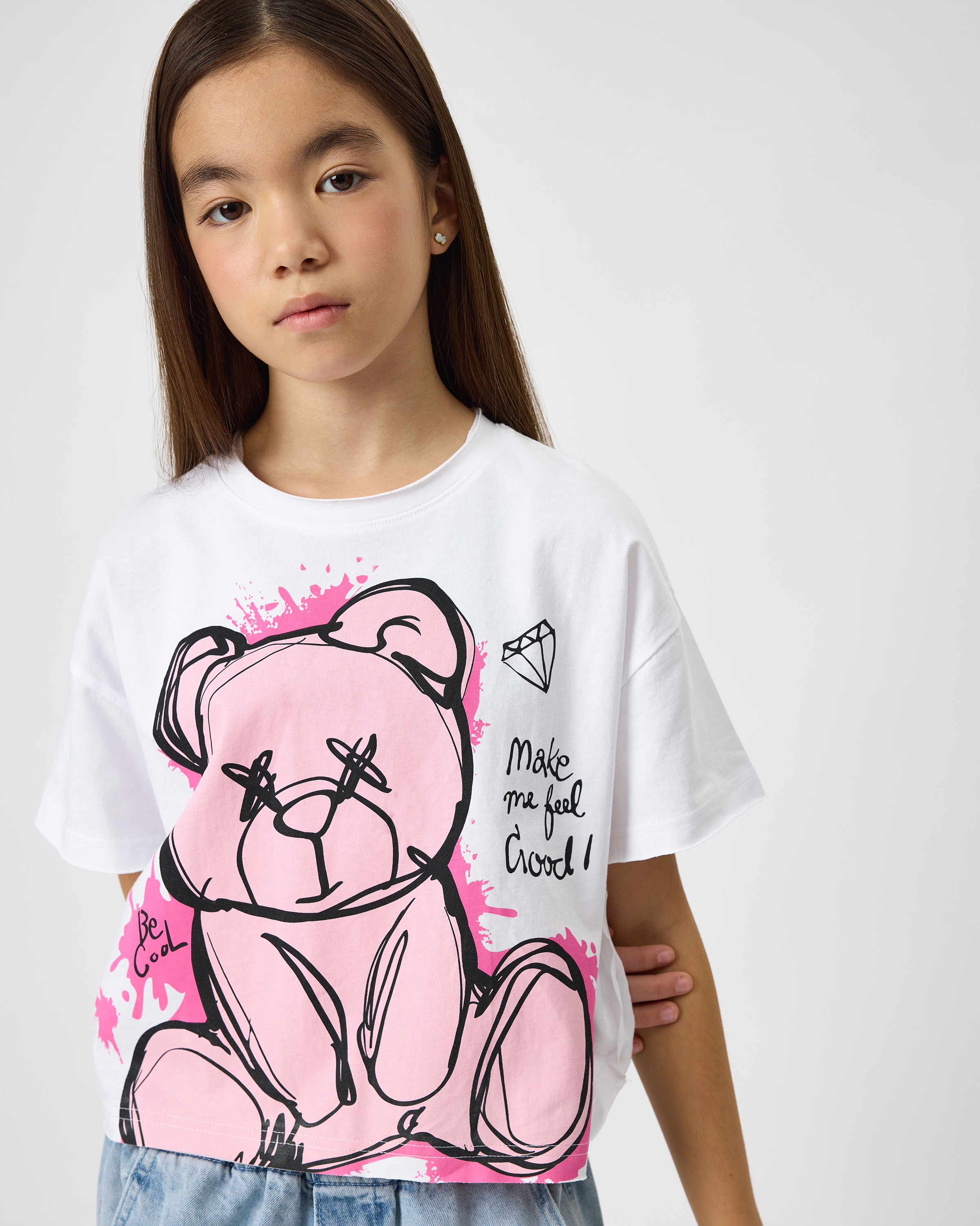 Изображение товара Белая детская футболка Futurino 158 с двусторонним граффити-принтом