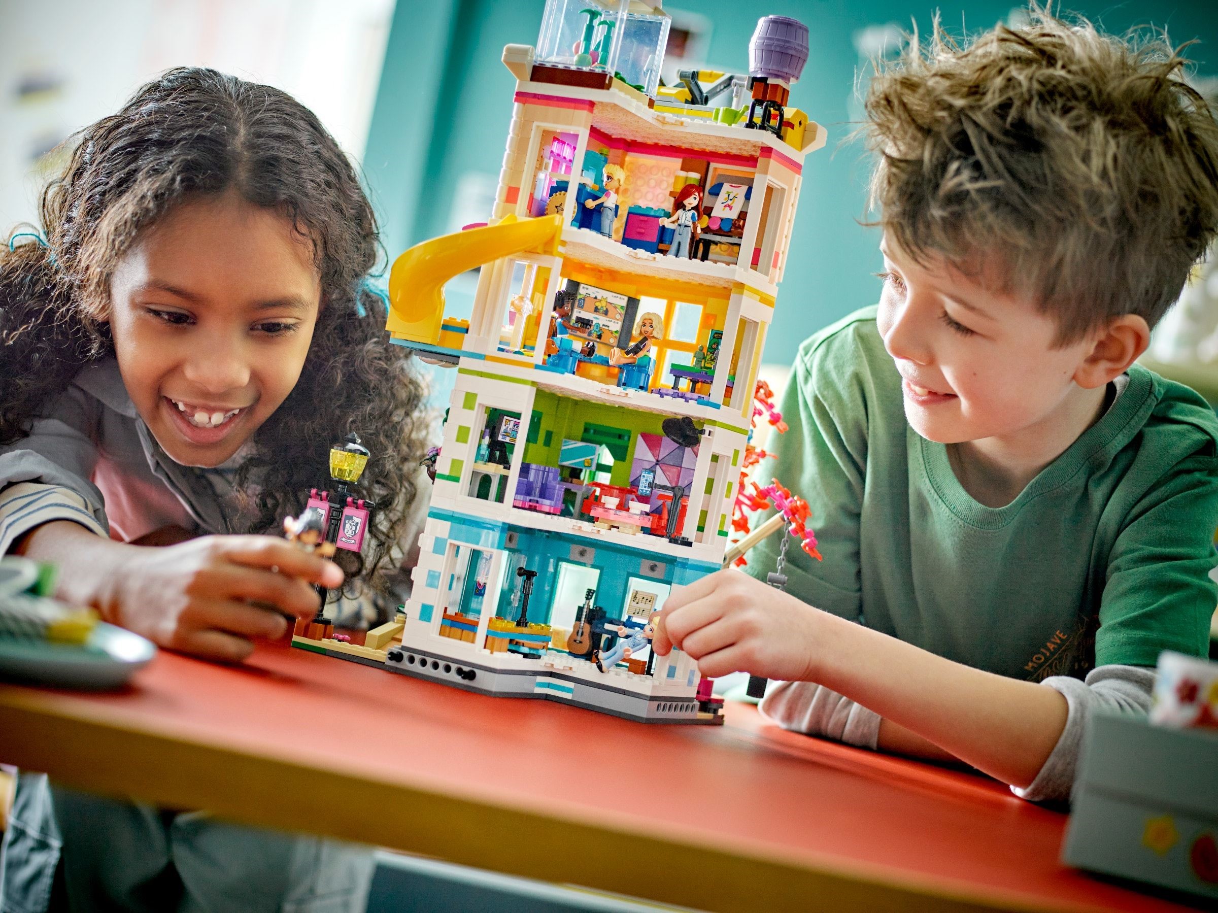 Конструктор LEGO Friends 41748 1513 дет. - фото 2