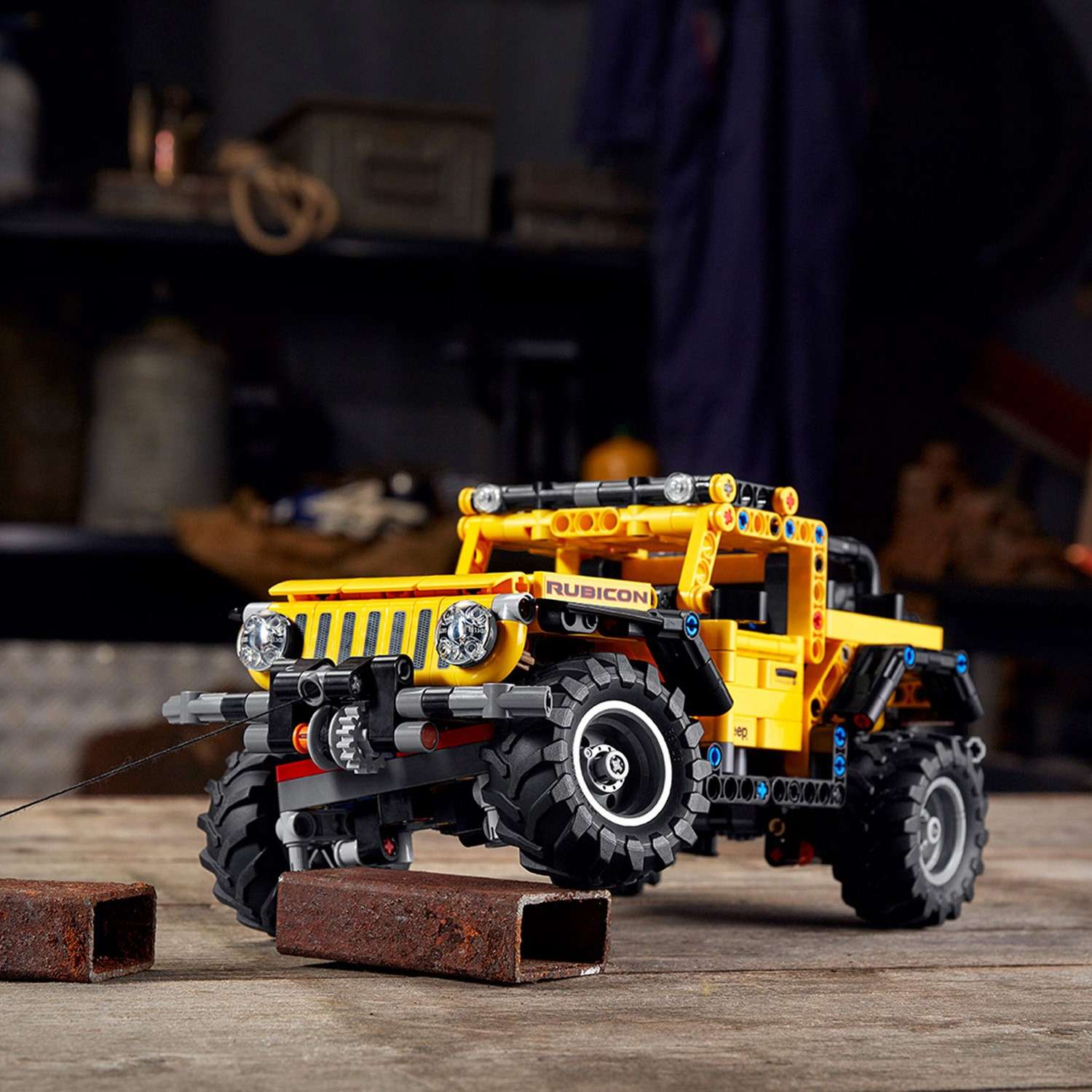 Конструктор LEGO Technic Jeep Wrangler 665 дет. - фото 7