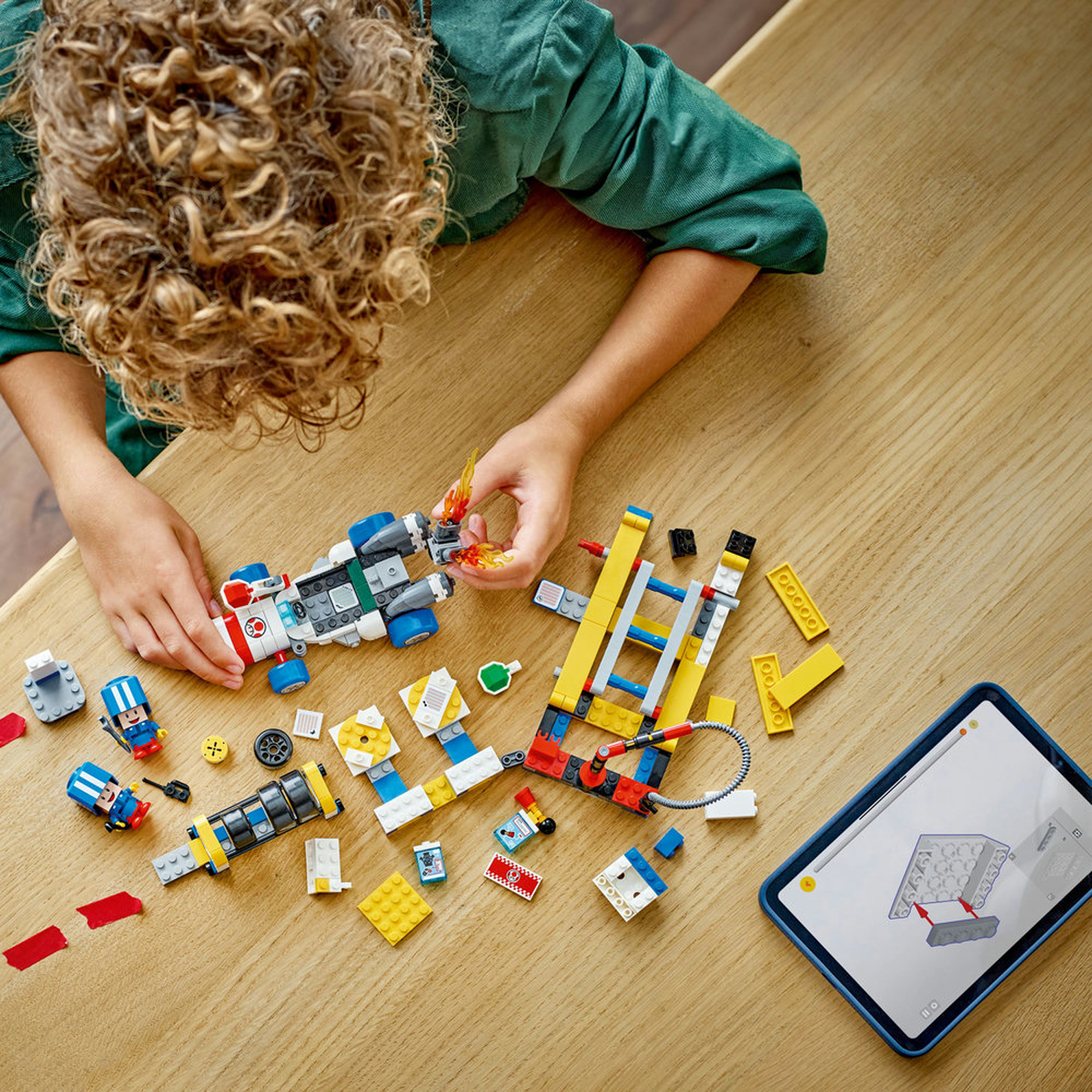 Конструктор LEGO Super Mario Гараж Тоада 390 дет. - фото 10