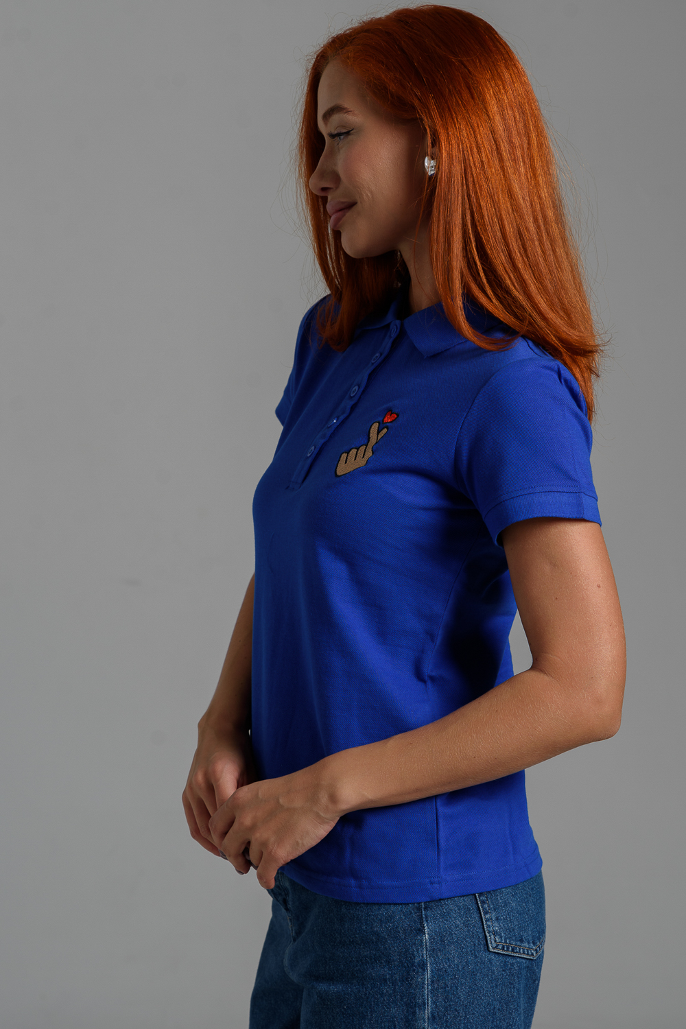 Футболка Натали Суслова 8524 индиго+рука с сердцем - фото 4