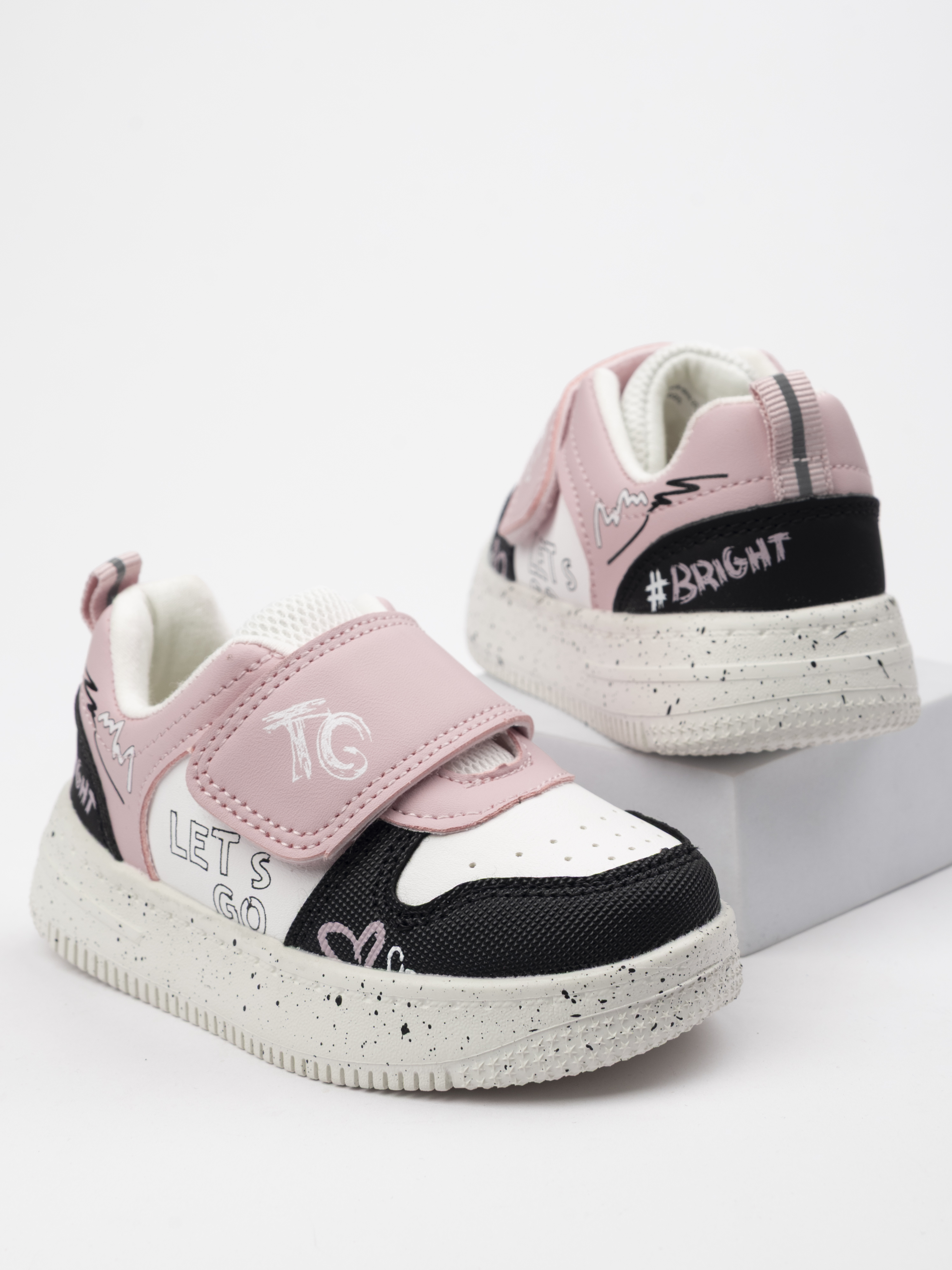 Кроссовки TikkaGo 2V22_772635_white-black-pink - фото 2