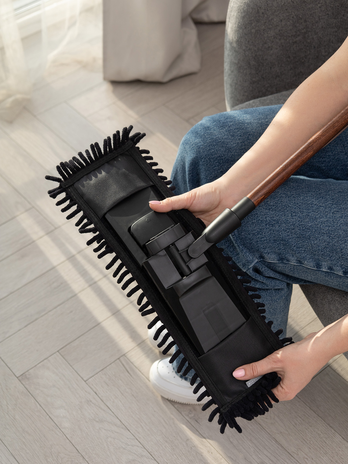 Швабра DeNASTIA Dark wood 43x13x120 см ручка из бука, насадка полиэстер L000049 - фото 3