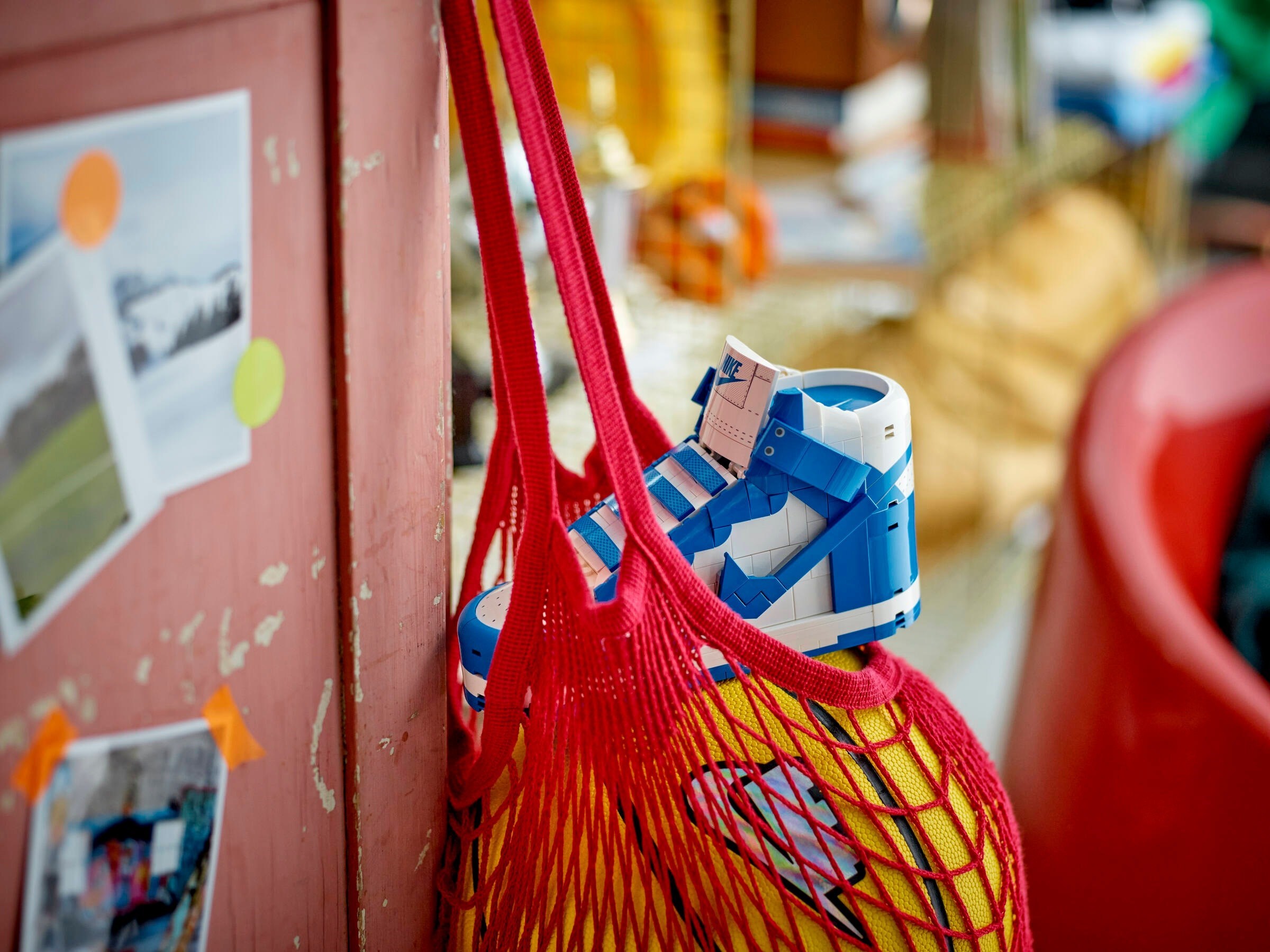 Конструктор LEGO Seasonal 43008 1180 дет. - фото 7