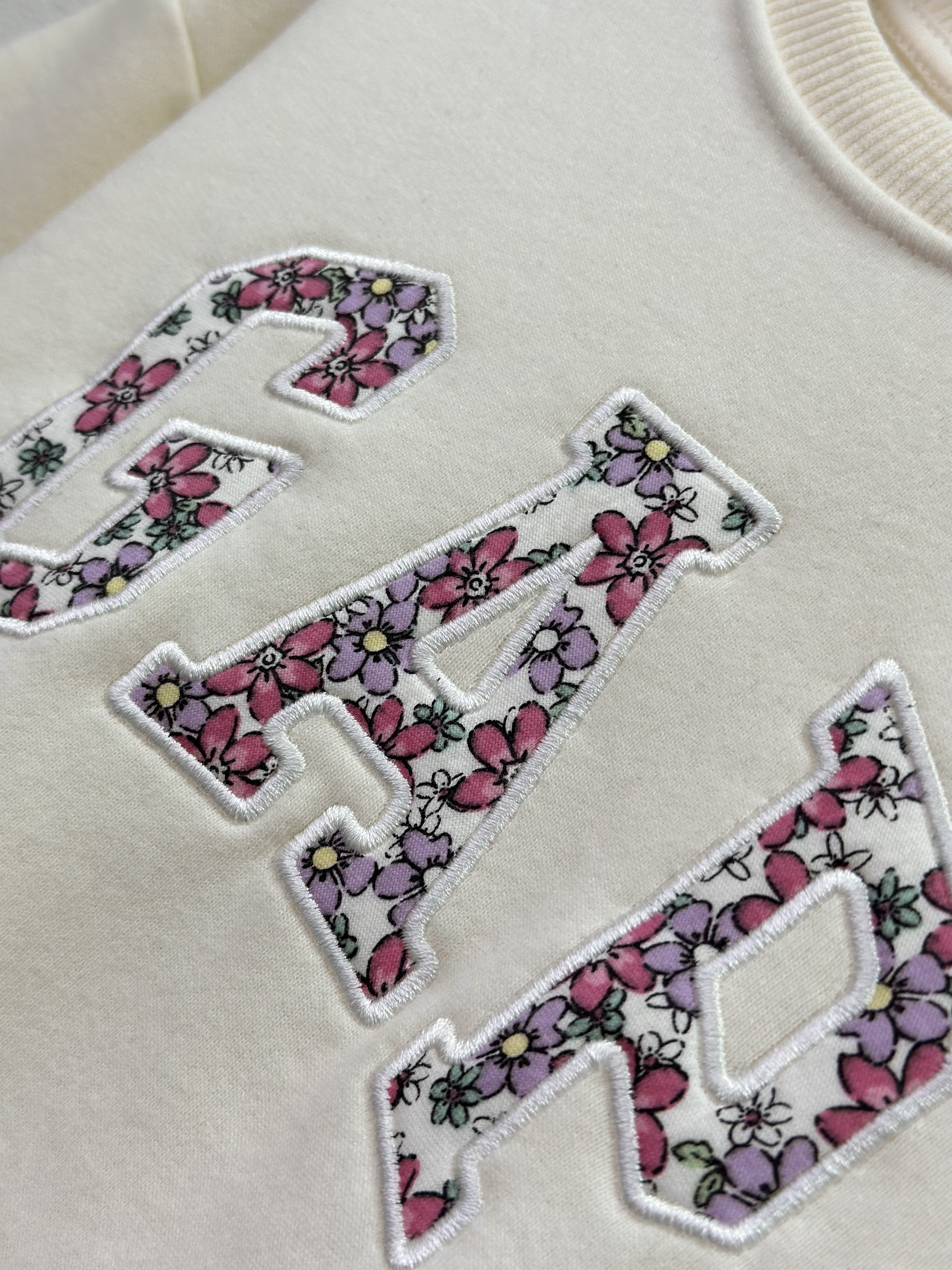 Свитшот и брюки Zara гап сердечки 2025 - фото 9