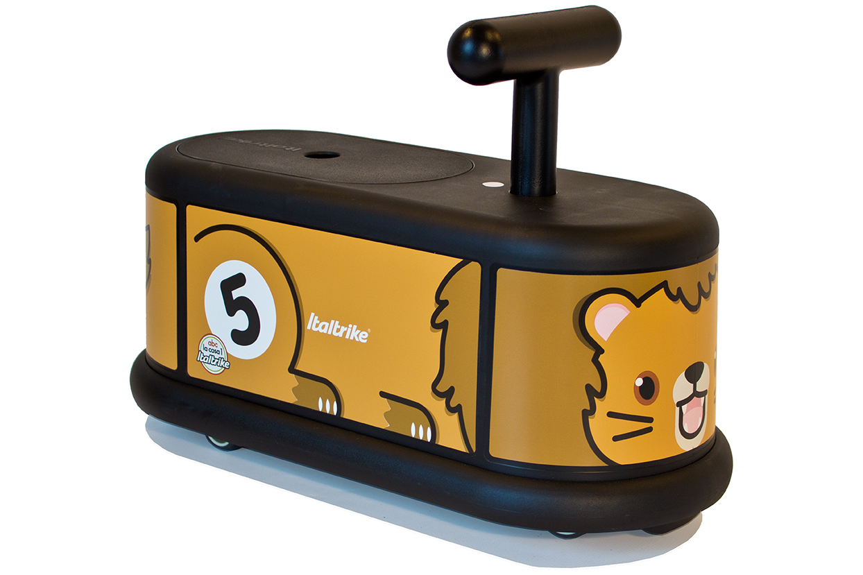 Автомобиль Italtrike 2000LIO990000 - фото 1