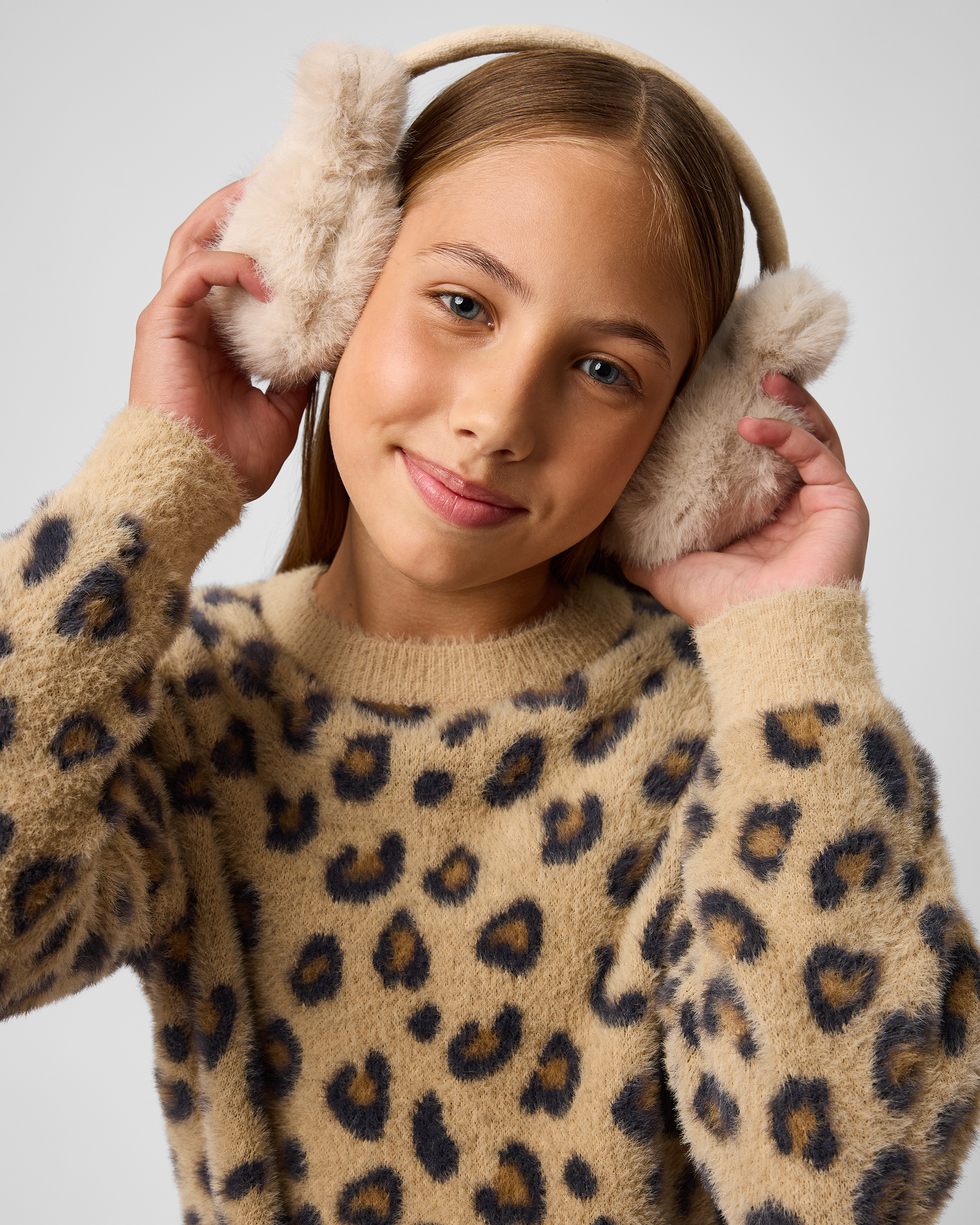 Меховые наушники Futurino W25FU6-GA111tg-L2 - фото 1