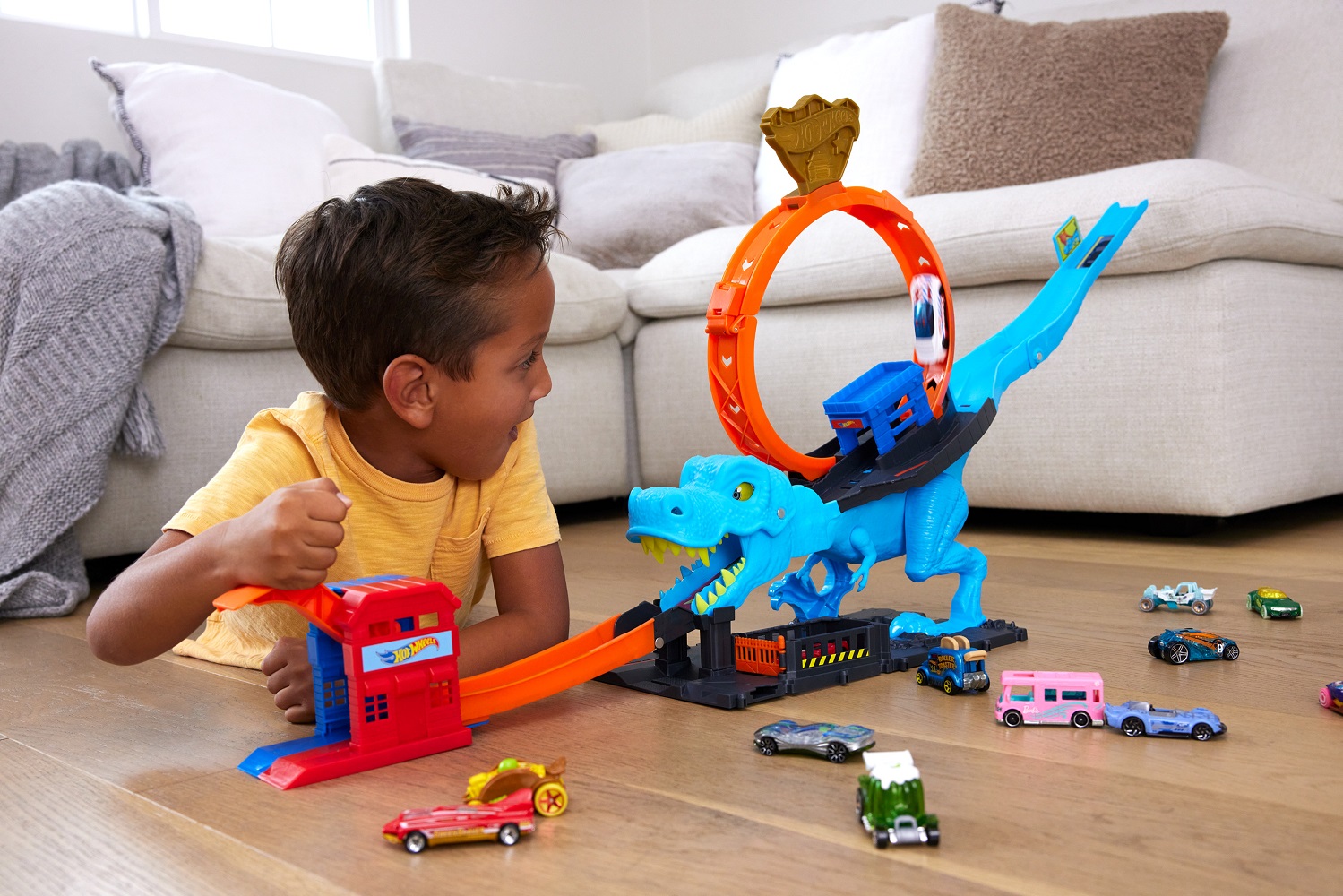 Трек Hot Wheels City T-Rex Attack HKX42 - фото 12