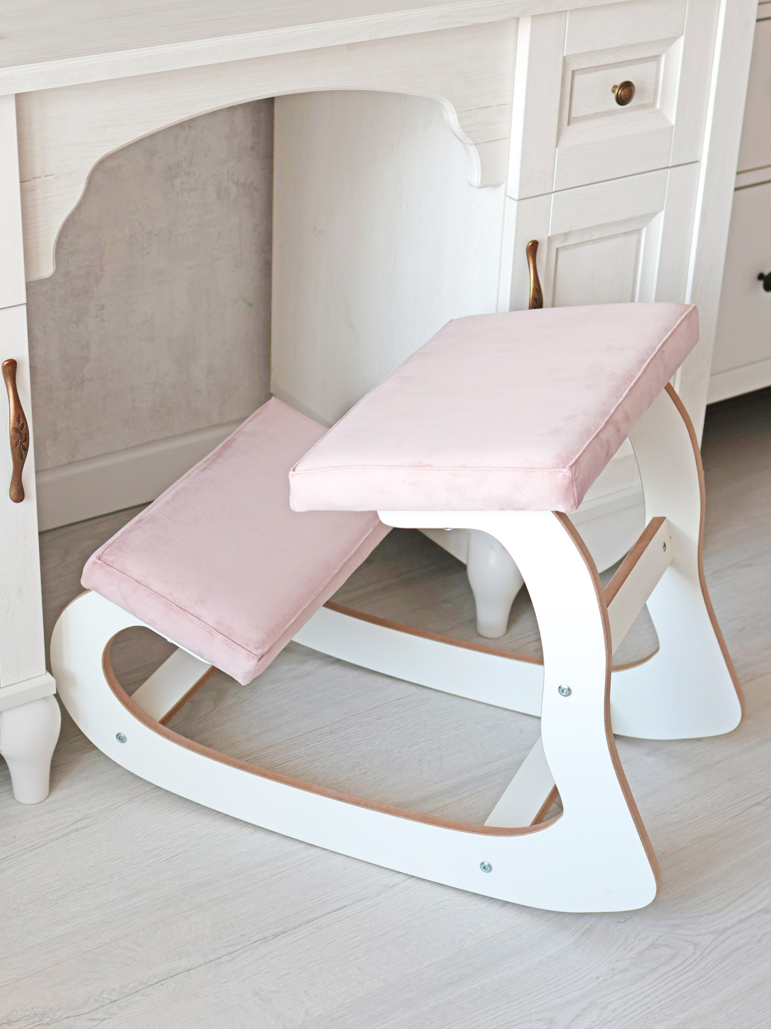 Стул ортопедический LittleWoodHome Коленный Пыльная роза - фото 15