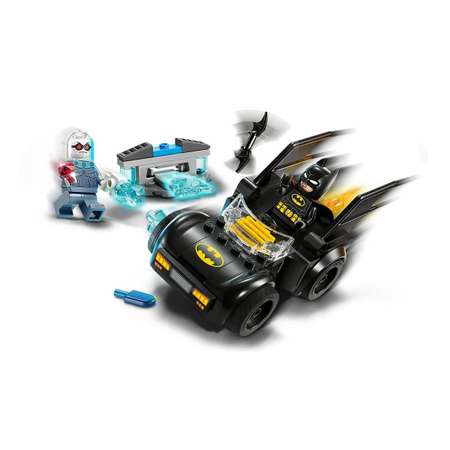 Конструктор LEGO Batman Movie Бэтмен и Бэтмобиль vs м.Фриз блочный