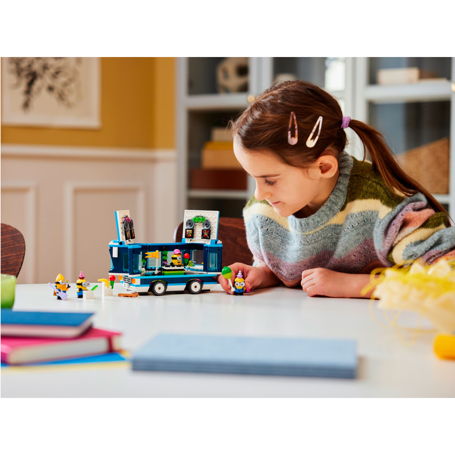 Конструктор LEGO Minions Автобус вечеринки миньонов 379 дет. - фото 10