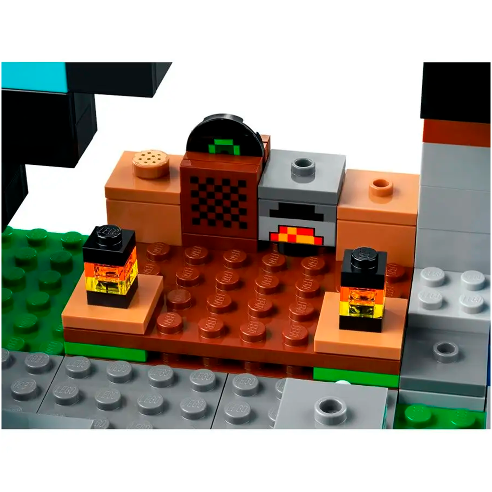 Конструктор LEGO Minecraft Бастион меча блочный - фото 6