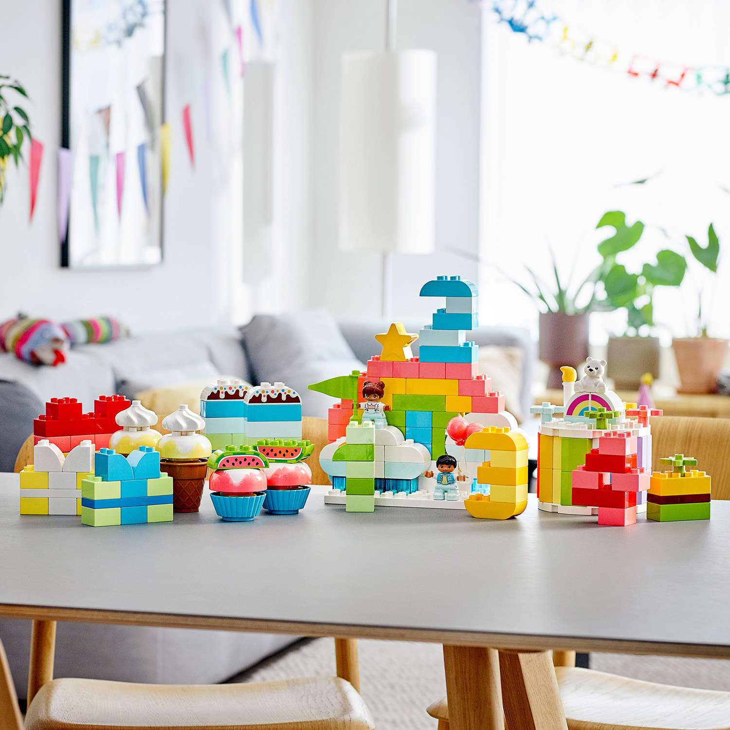 Конструктор LEGO DUPLO Веселый день рождения блочный - фото 10