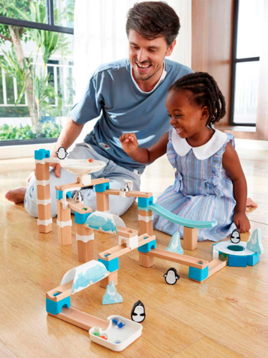 Конструктор Hape Гонки деревянный 112 дет. - фото 1