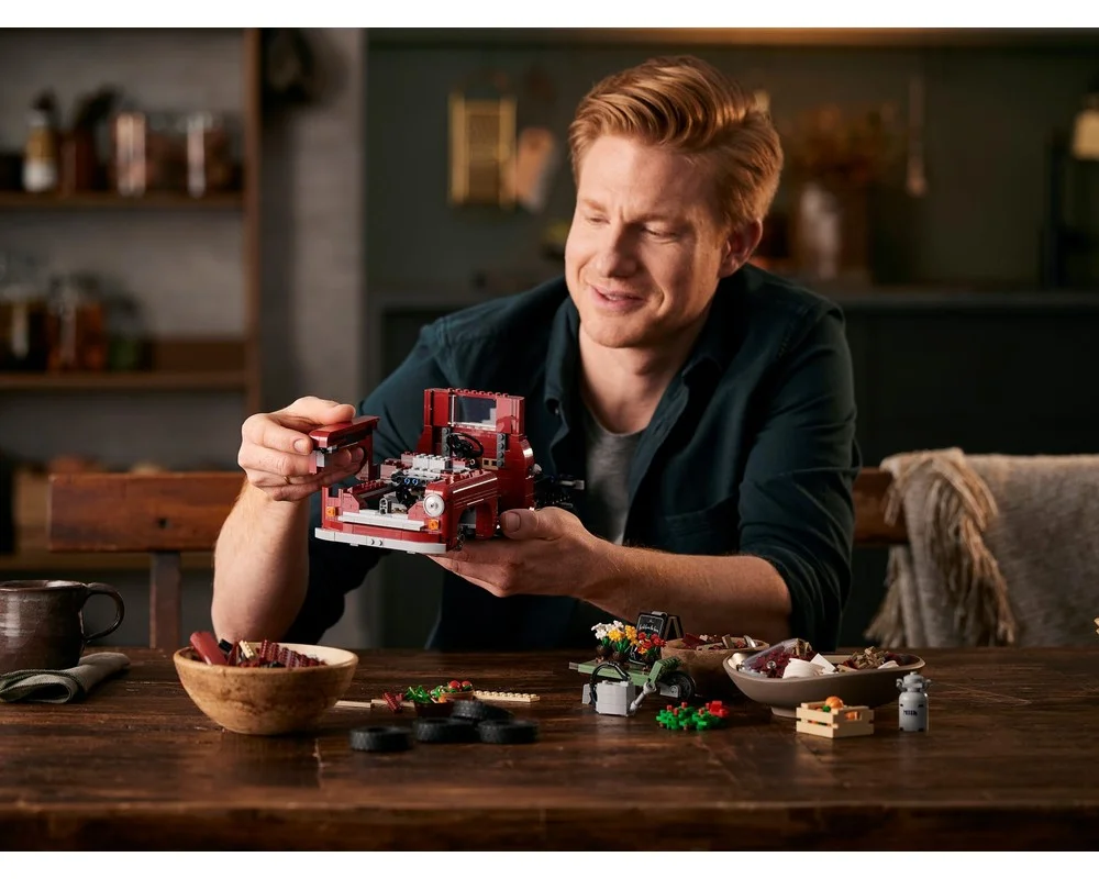 Конструктор LEGO Creator Expert 10290 2354 дет. - фото 26