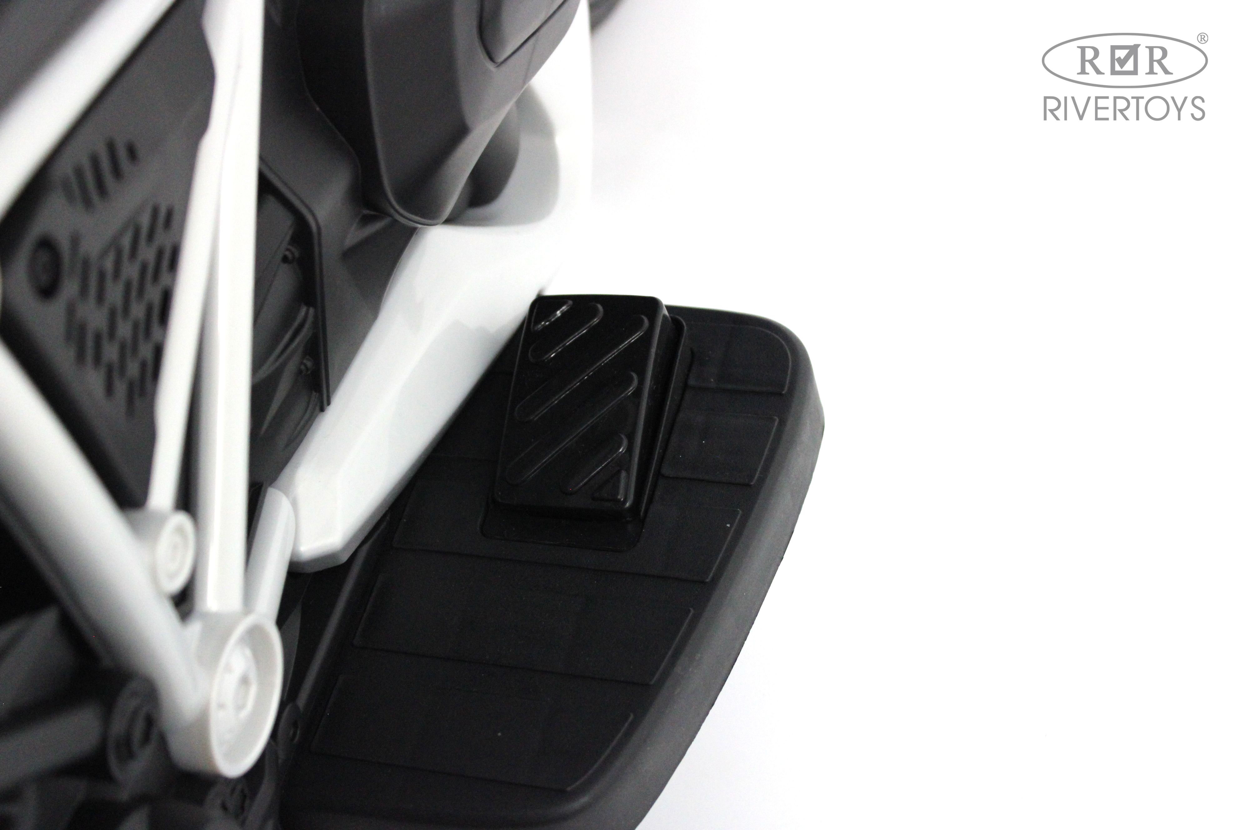 Электромобиль RIVERTOYS Z333ZZ-WHITE - фото 15