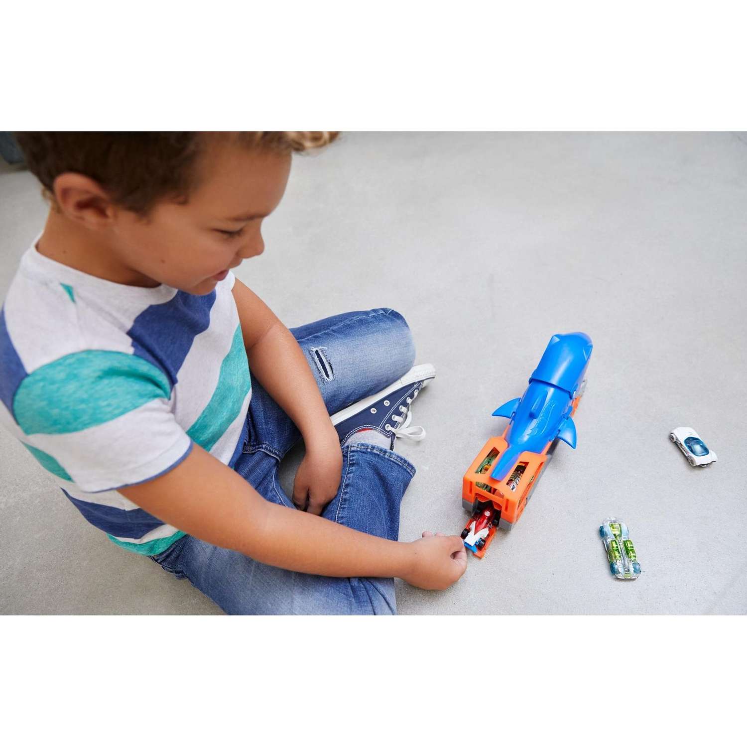Игровой набор Hot Wheels Голодная акула 1:64 GVG36 - фото 21