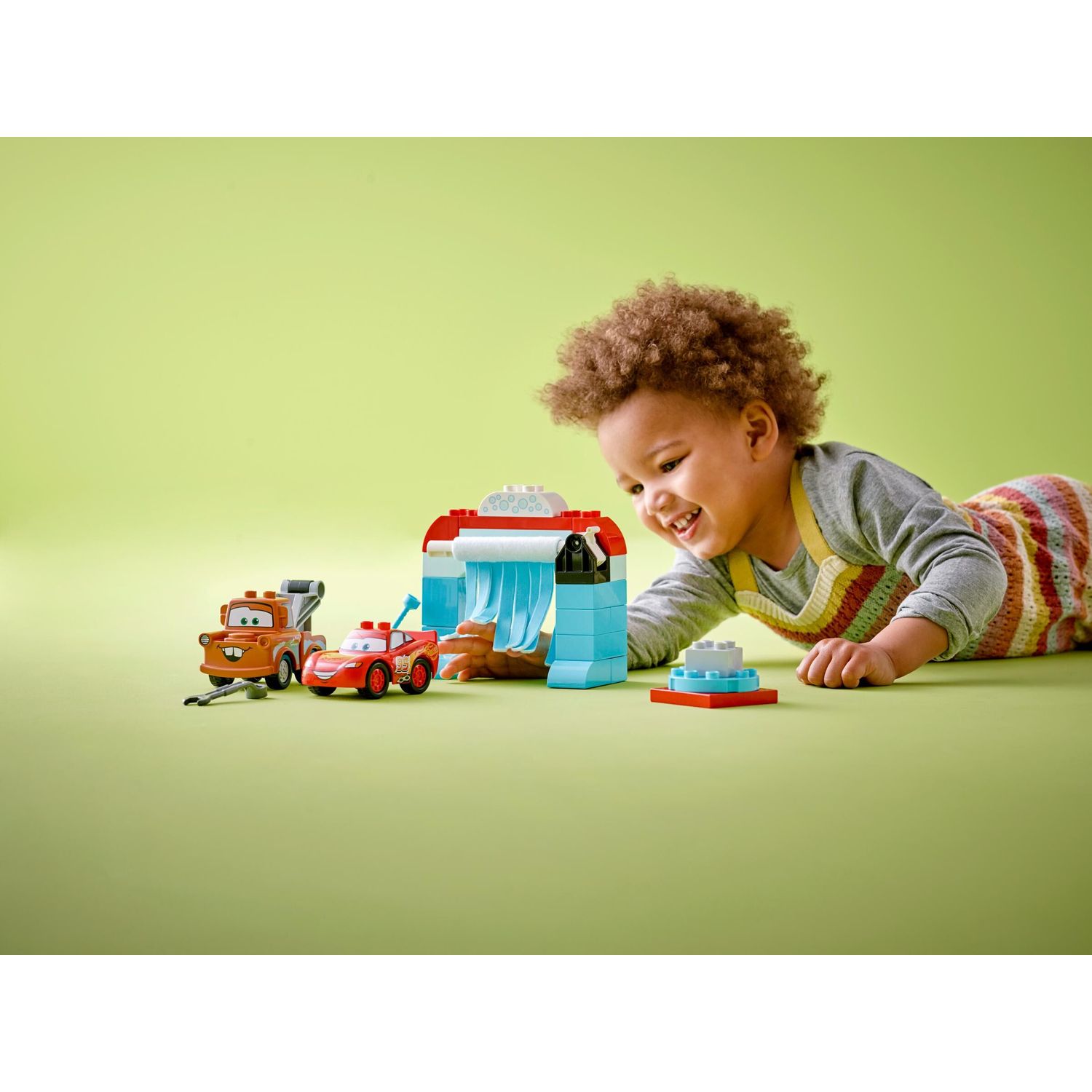 Конструктор LEGO DUPLO Мойка Молния МакКуин и Мэтр 29 дет. - фото 6