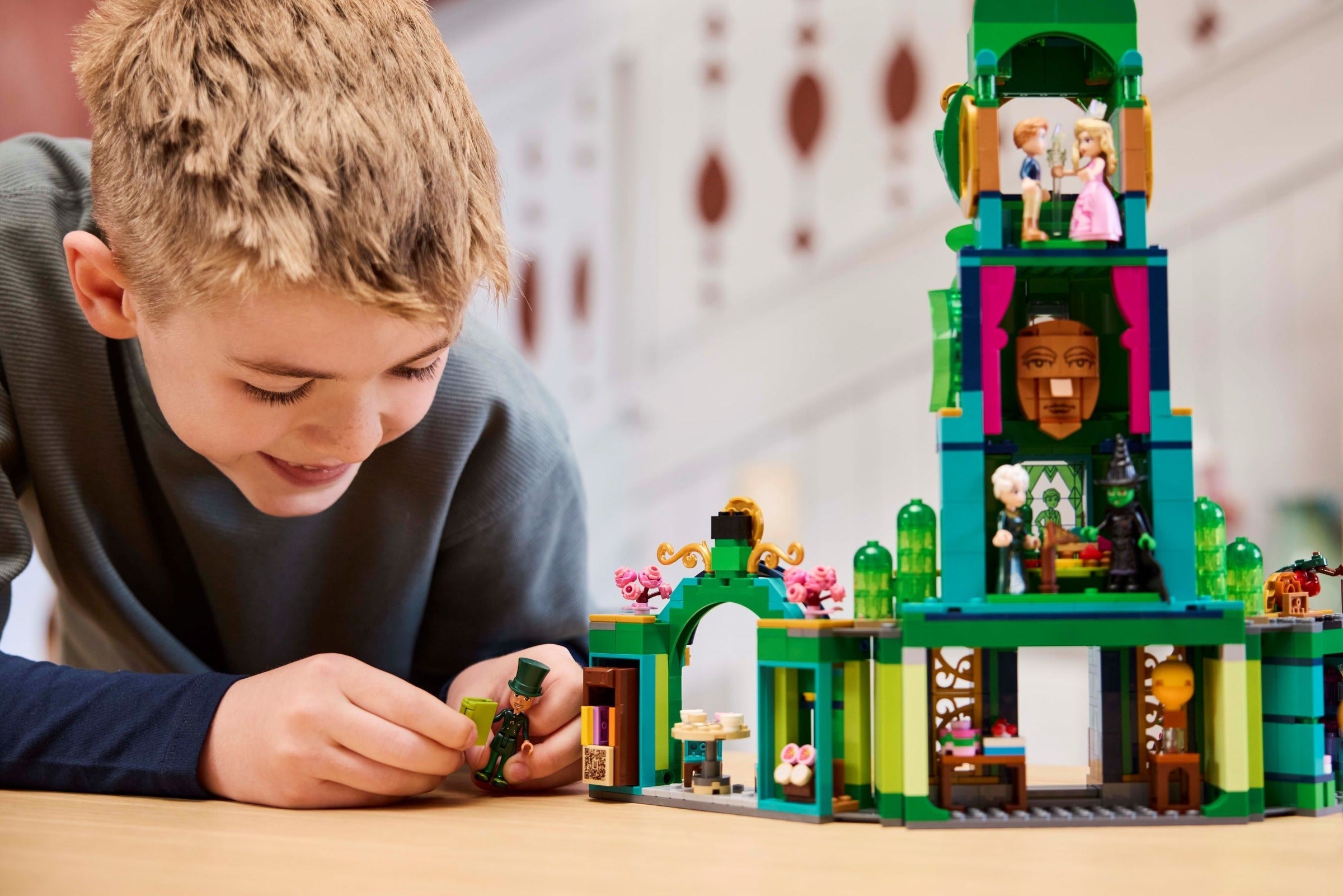 Конструктор LEGO Ideas 75684 945 дет. - фото 4