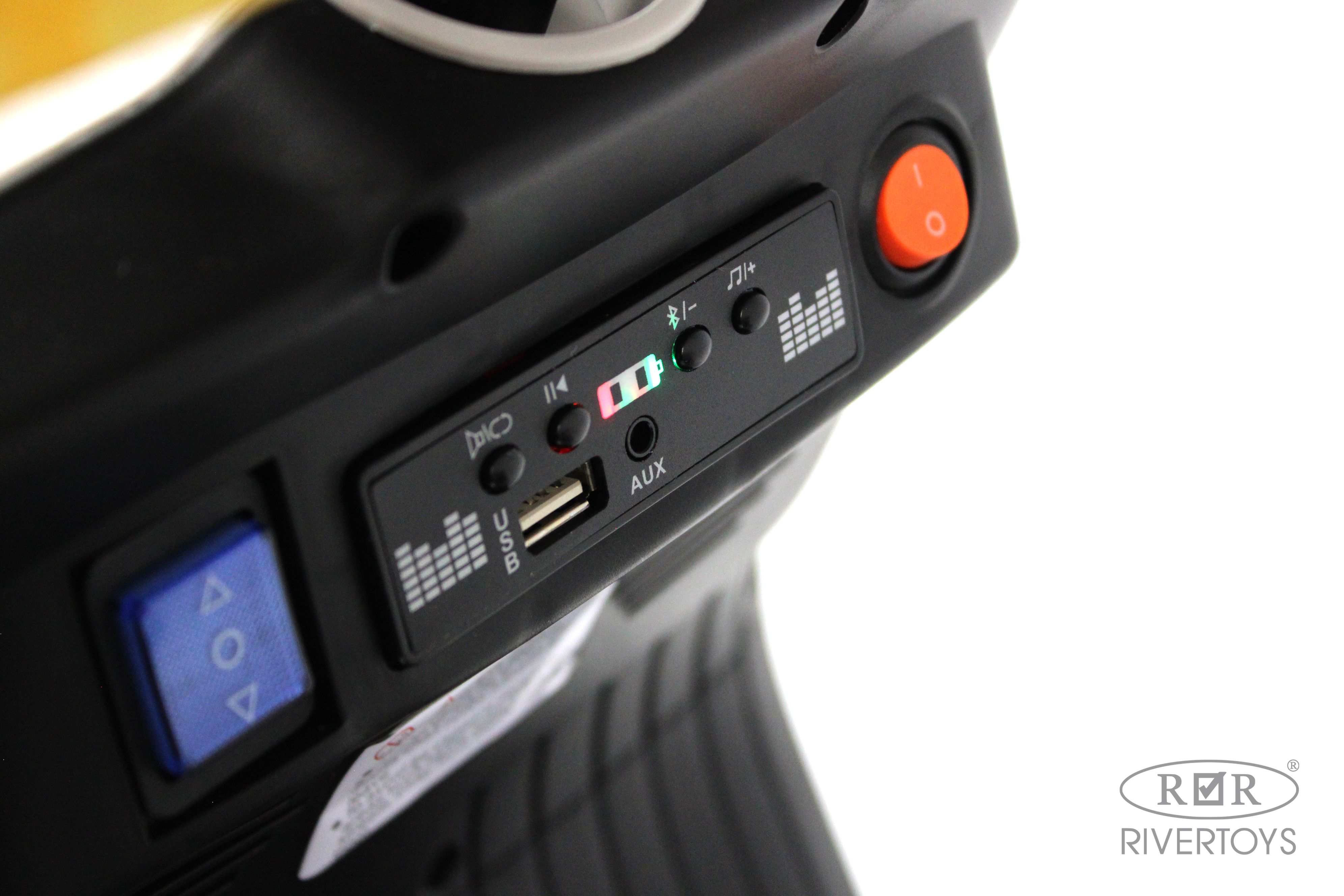 Электромобиль RIVERTOYS K444PX-GRAY - фото 8