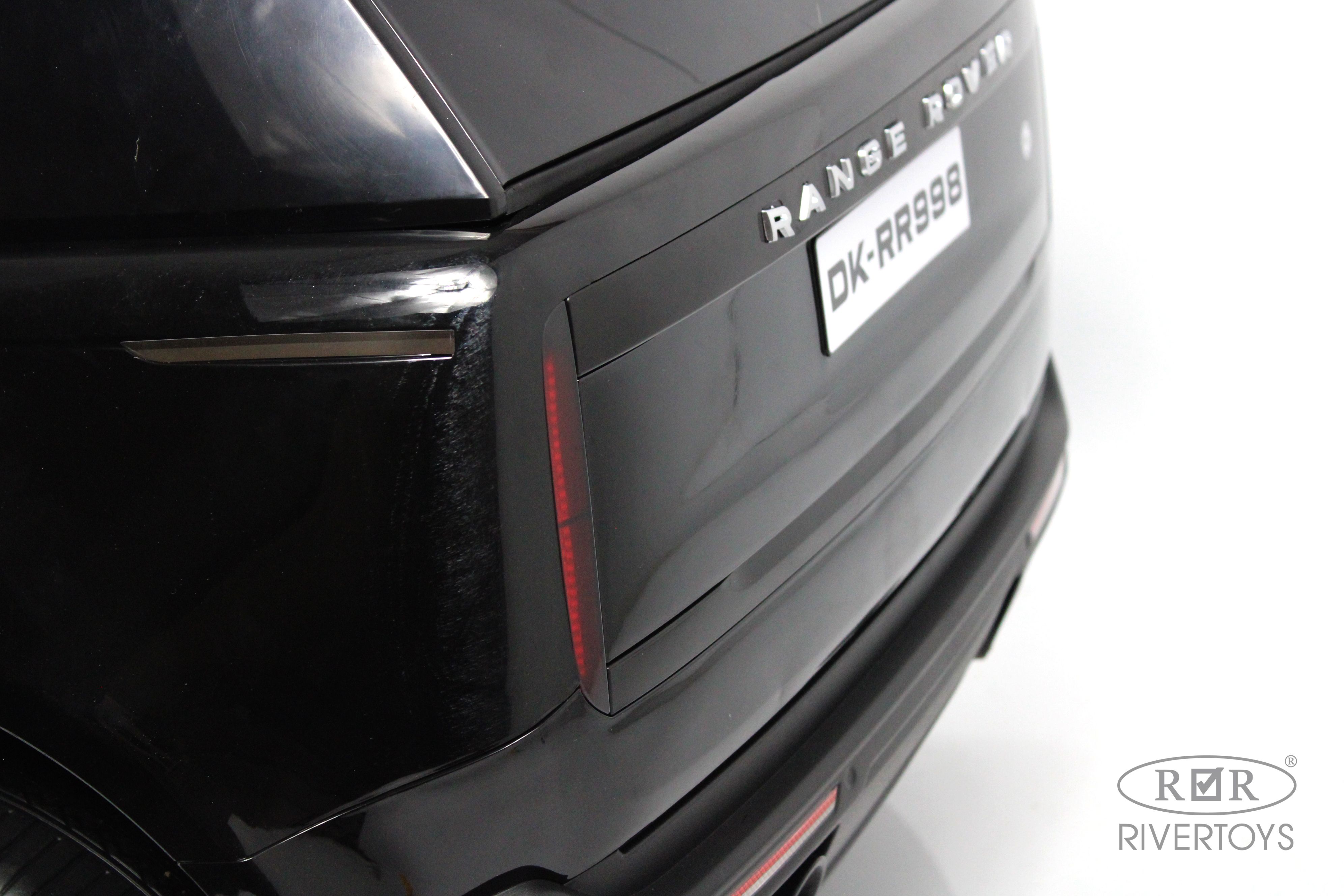 Электромобиль RIVERTOYS Y999YY-BLACK-GLANEC С пультом ДУ - фото 9