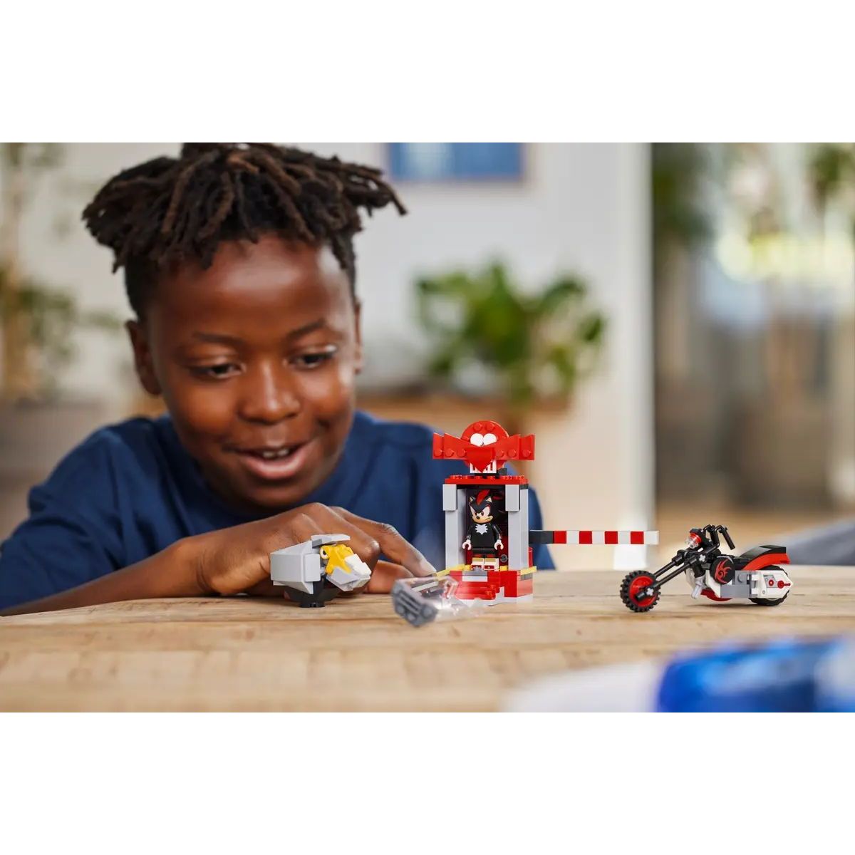 Конструктор LEGO Sonic the Hedgehog Побег ежа Шэдоу 196 дет. - фото 9