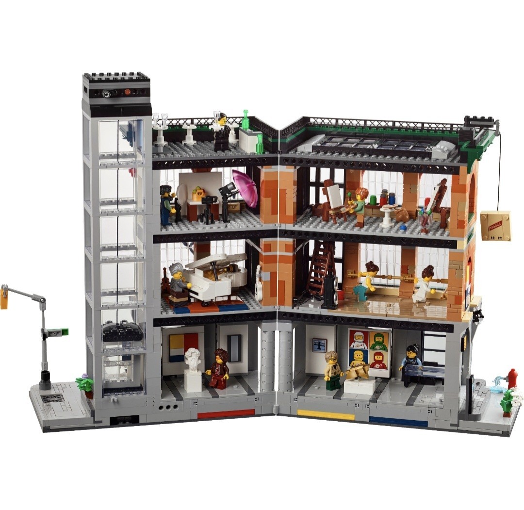 Конструктор LEGO Creator Expert 2650 дет. - фото 2