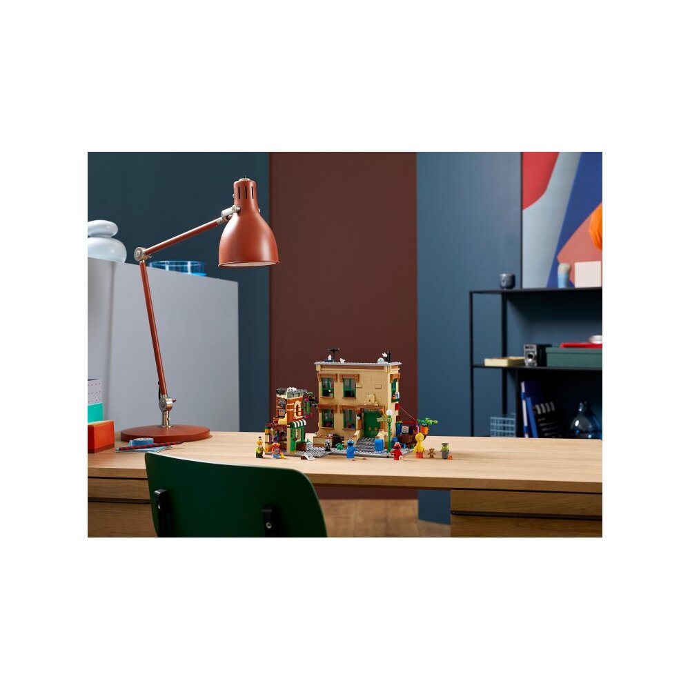 Конструктор LEGO 3955 дет. - фото 6