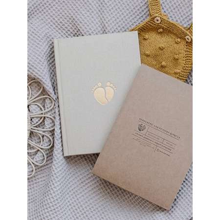 Первый альбом ребёнка Moms Recordbook Экрю