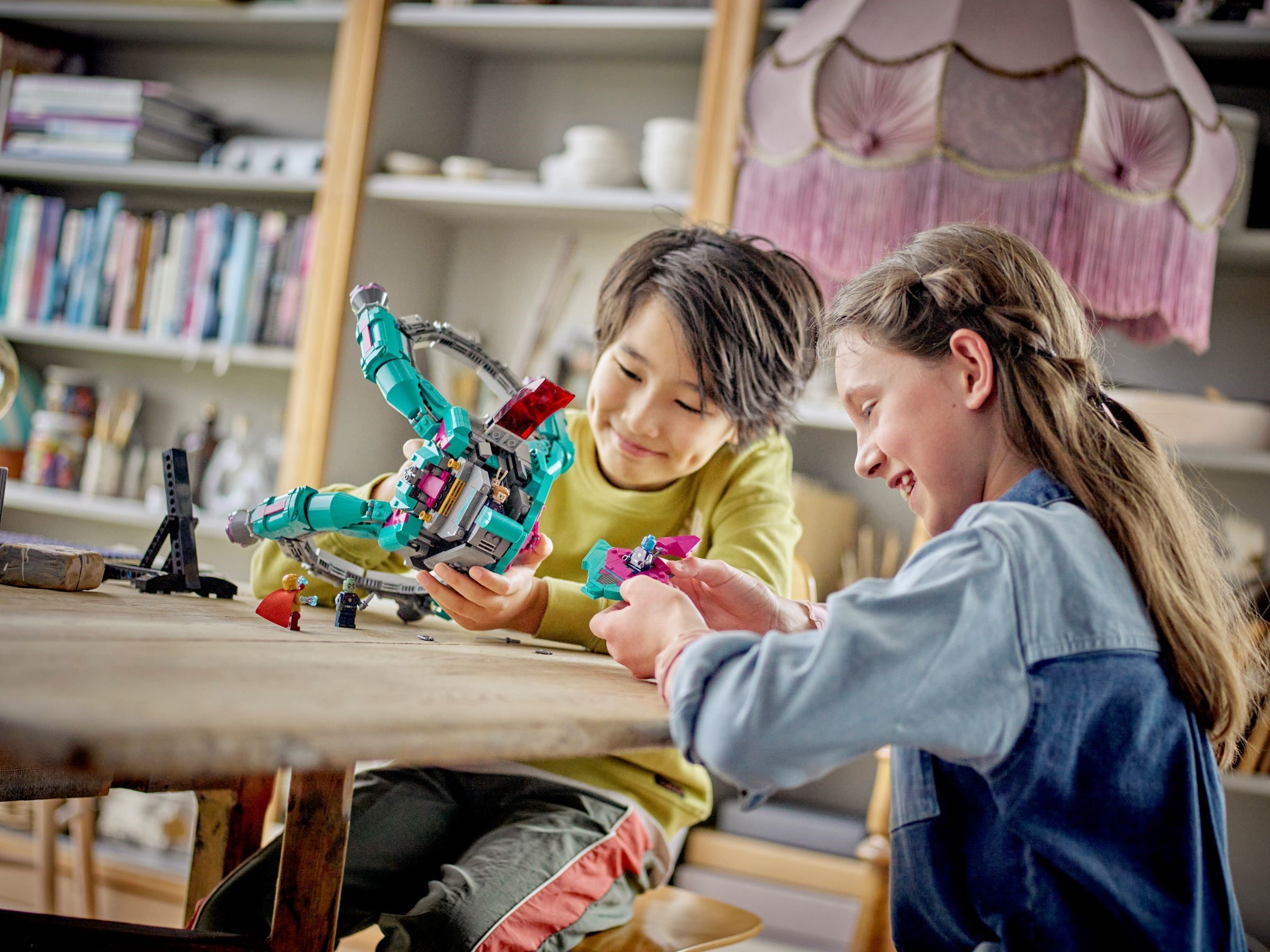 Конструктор LEGO Marvel Super Heroes 76255 1108 дет. - фото 2