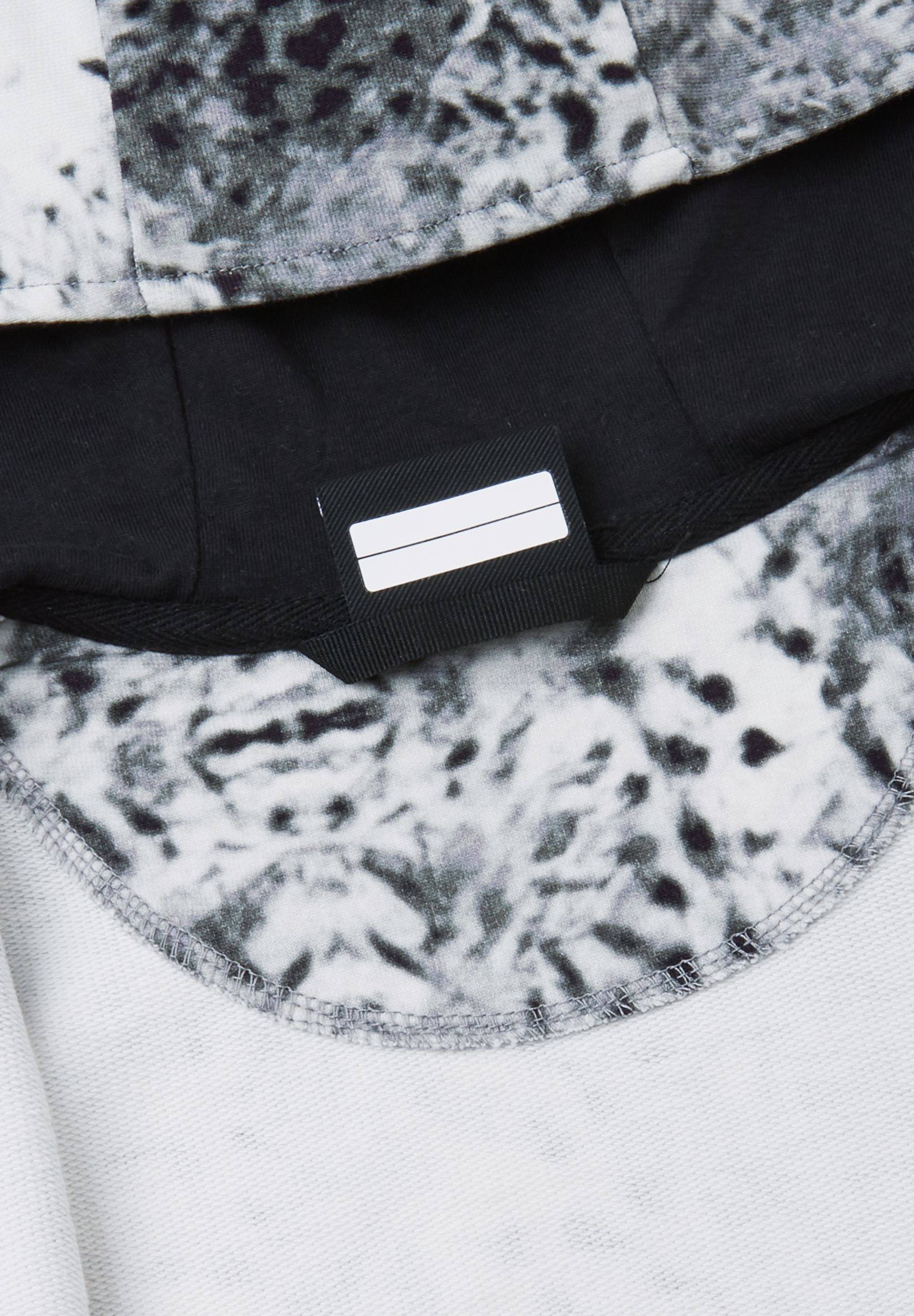 Толстовка Reima 5200110A-9999 - фото 3