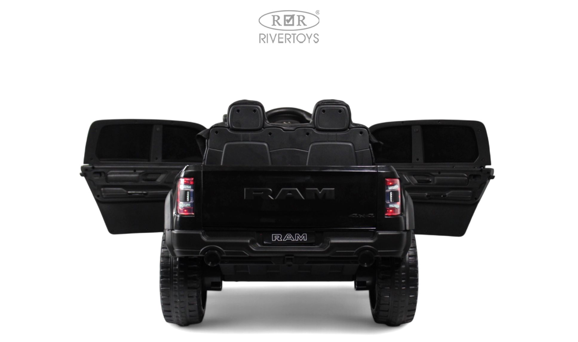 Электромобиль RIVERTOYS O111OO-RAM-BLACK С пультом ДУ - фото 8
