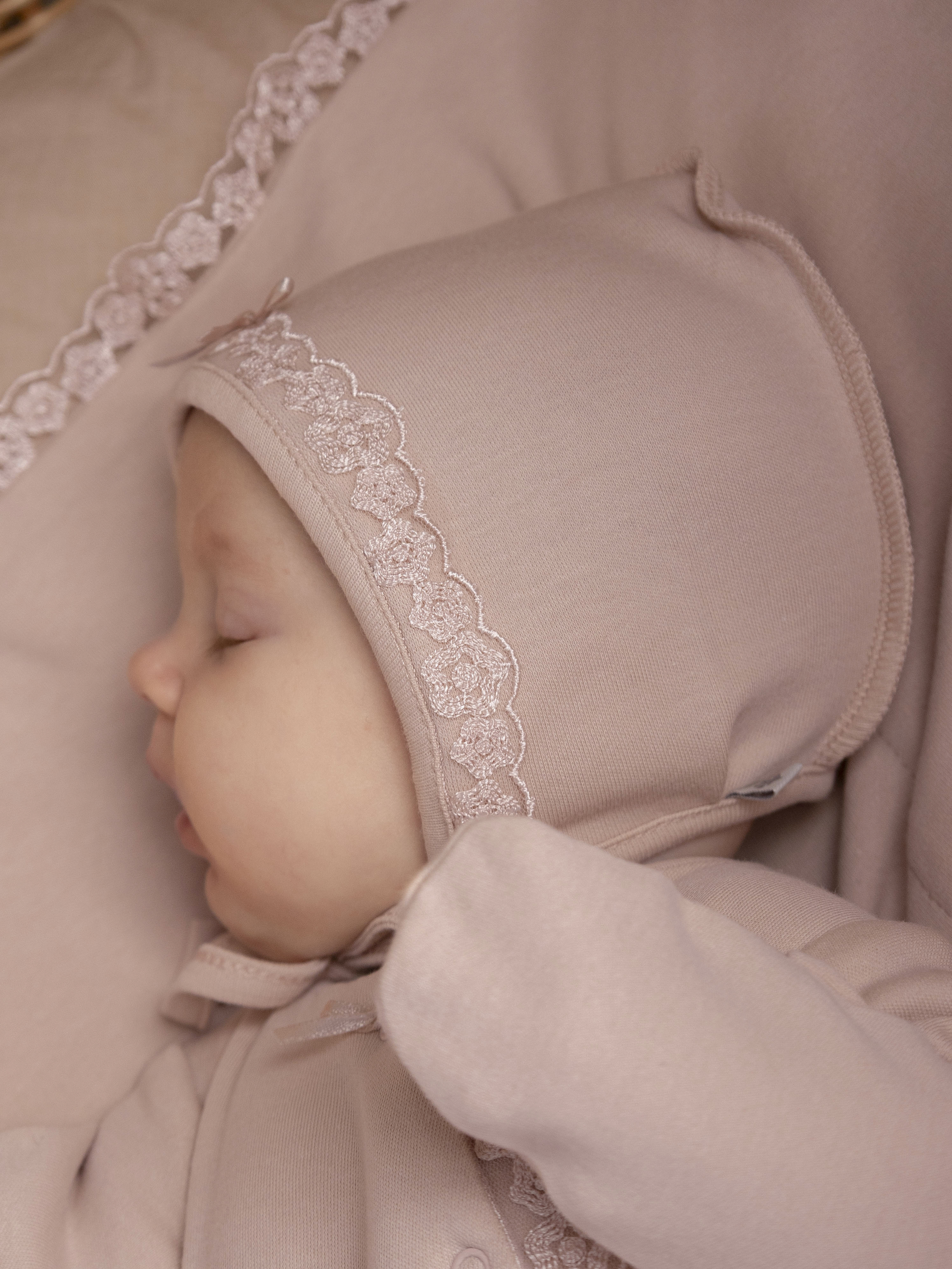 Комбинезон и чепчик НаследникЪ Выжанова 01068-02026-072 - фото 3