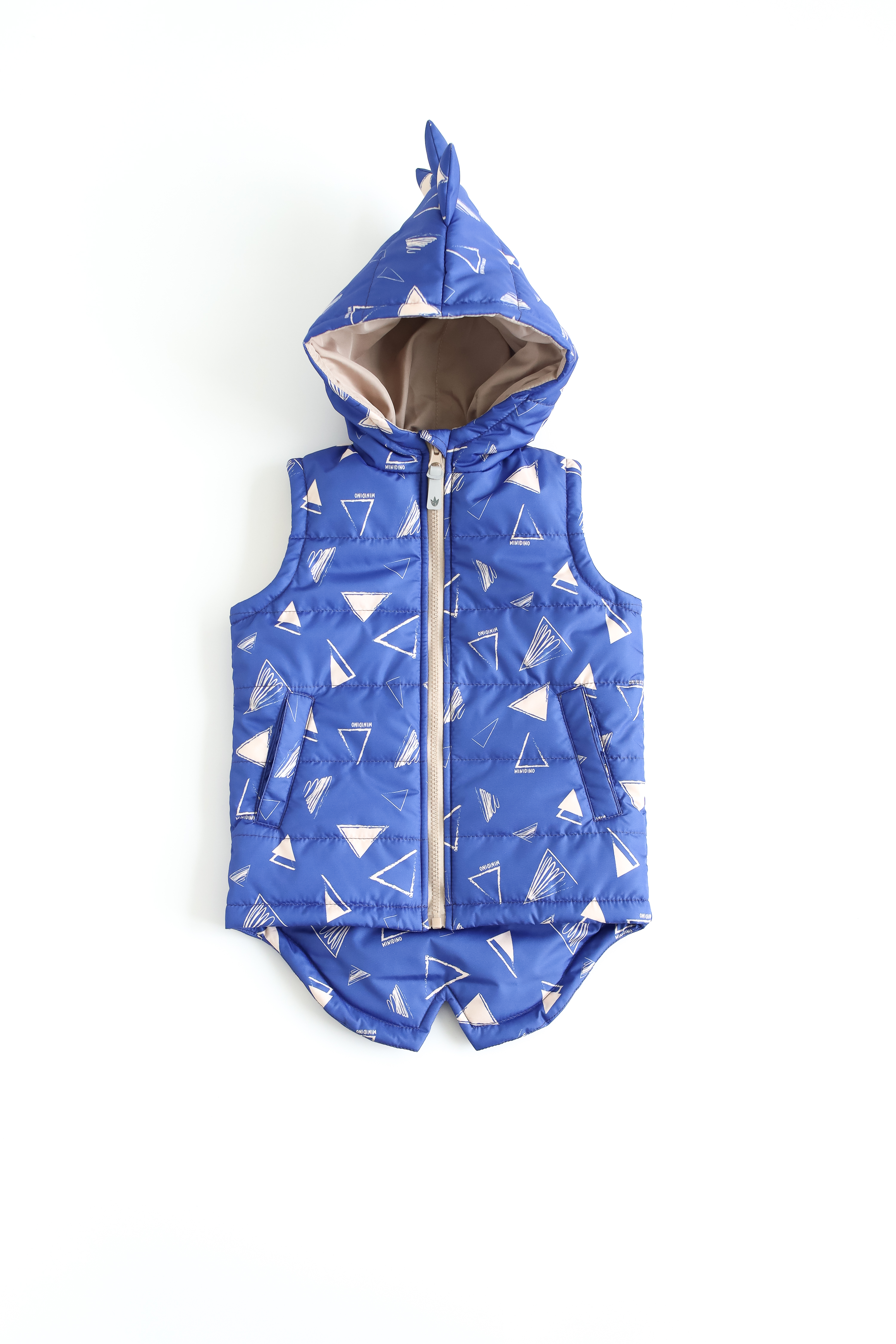 Жилет MINIDINO М010/1/ДЖилет утепленный детский Дино принт треугольник кобальт - фото 6