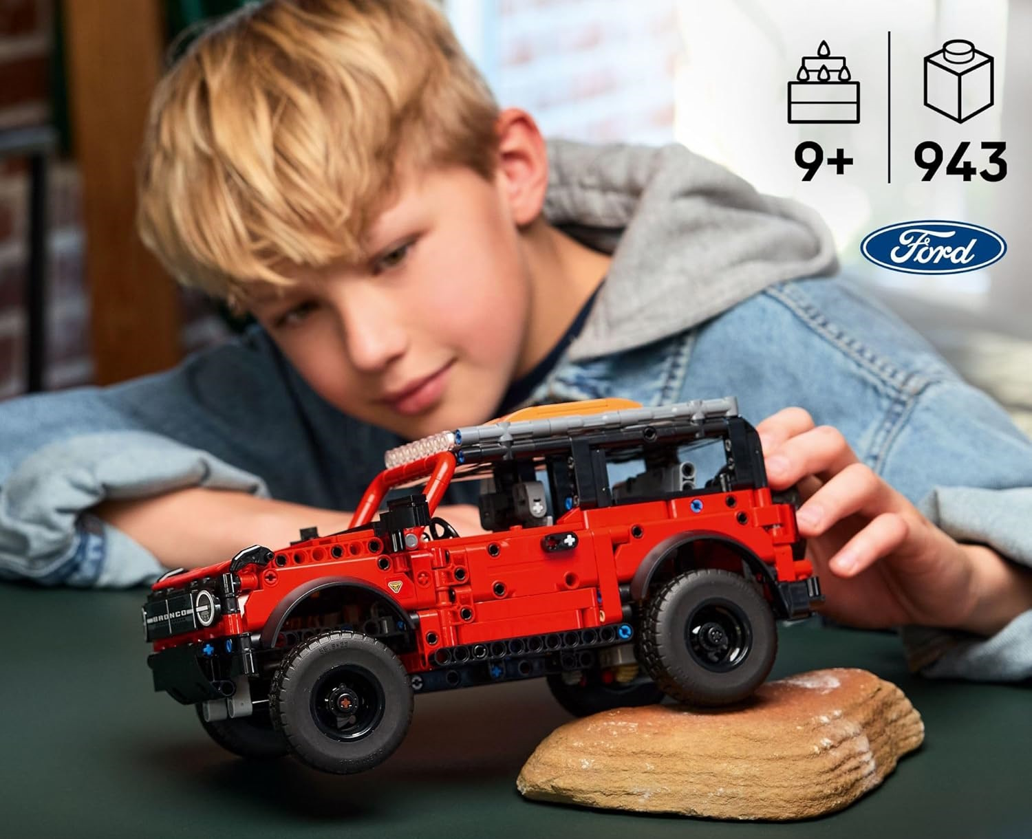 Конструктор LEGO Technic Ford Bronco SUV 943 дет. - фото 5