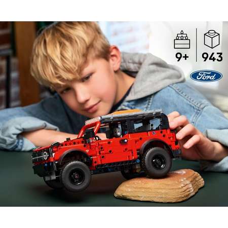 Конструктор LEGO Technic Ford Bronco SUV 943 дет.